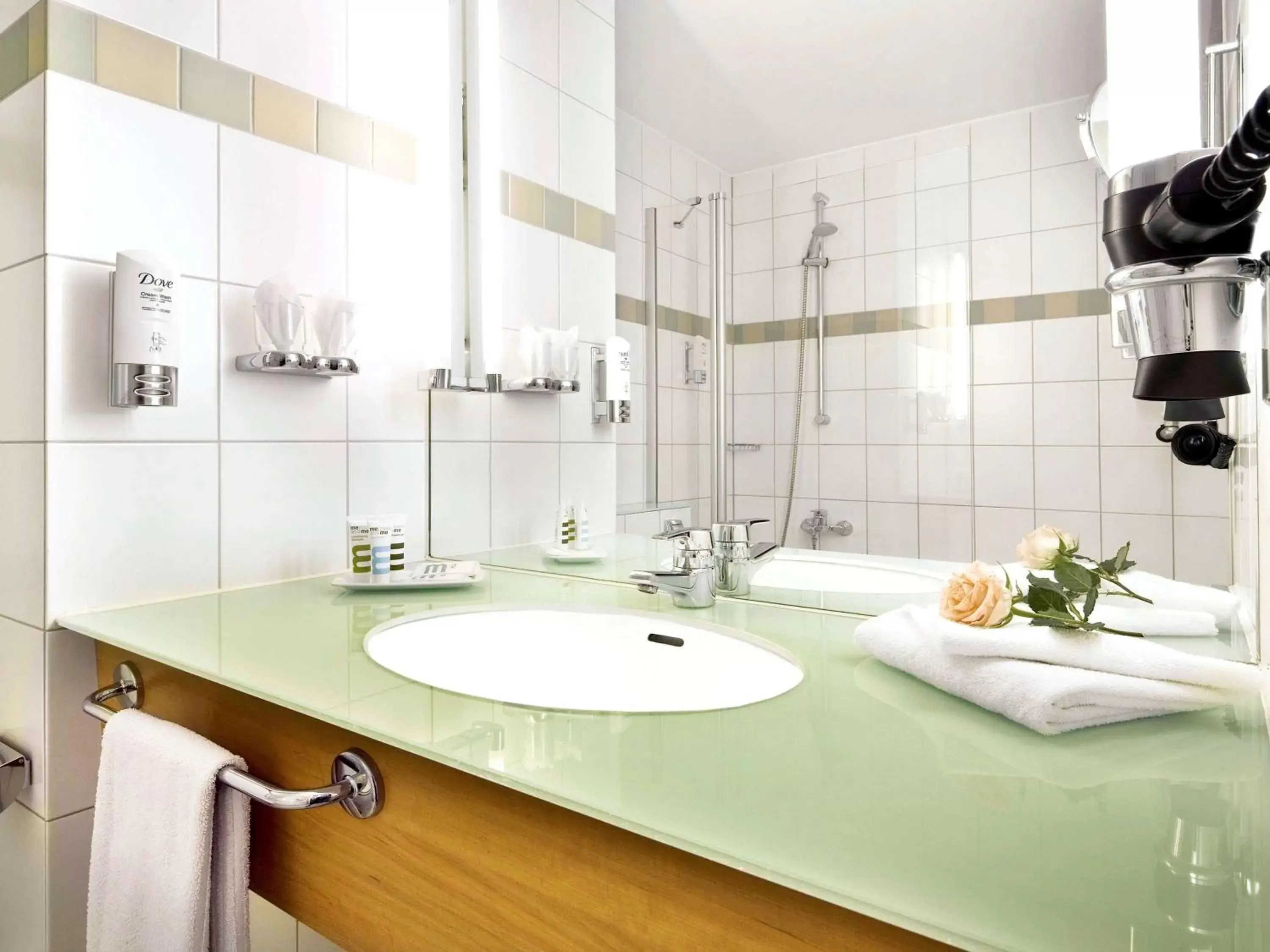 Photo of the whole room, Bathroom in Mercure Hotel Dortmund City