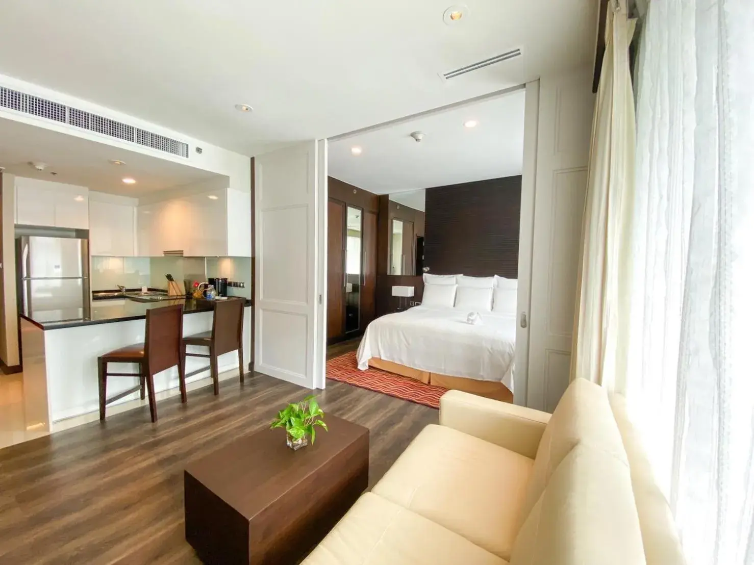Living room, Seating Area in Marriott Executive Apartments Sukhumvit Park