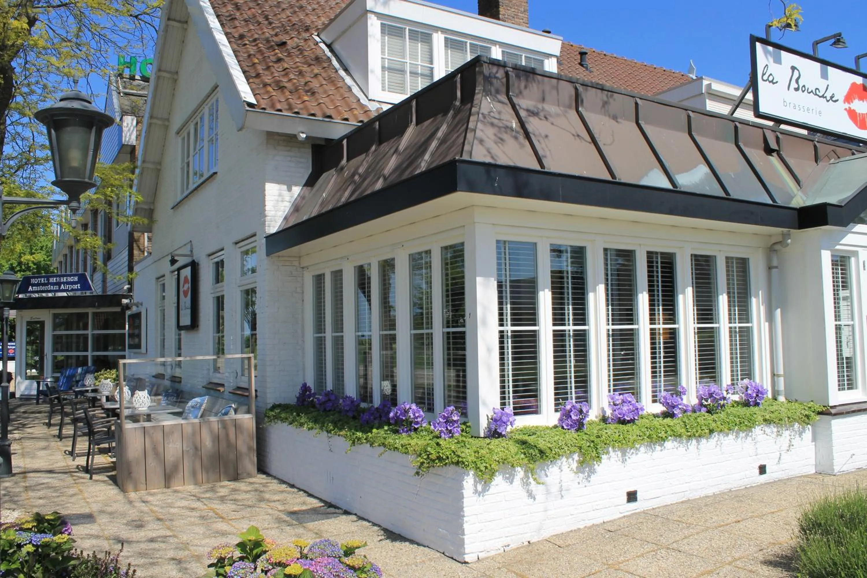 Boutique Hotel Herbergh Amsterdam Airport FREE PARKING