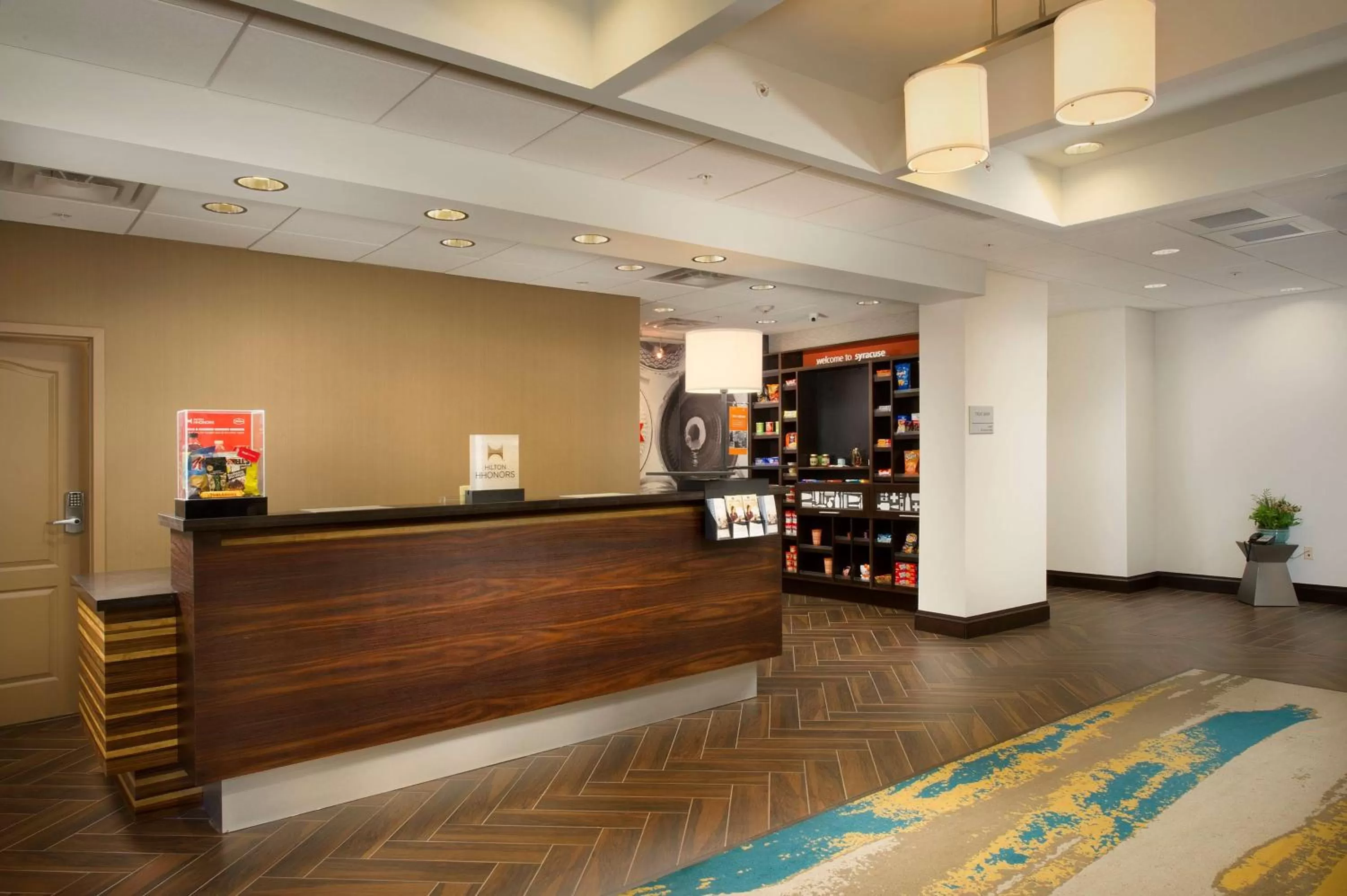 Lobby or reception in Hampton Inn & Suites Syracuse/Carrier Circle