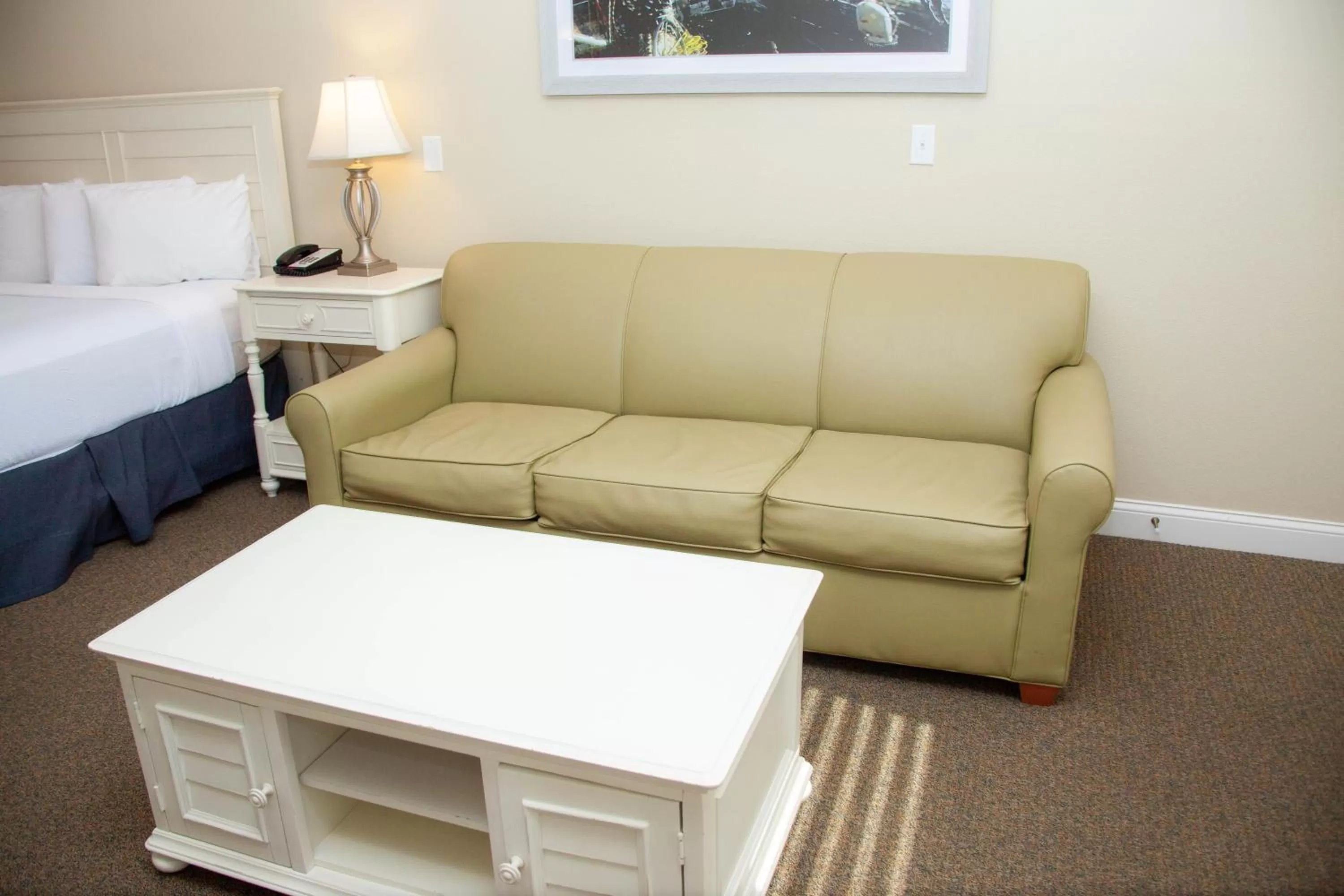 Bed in InnSeason Resorts HarborWalk