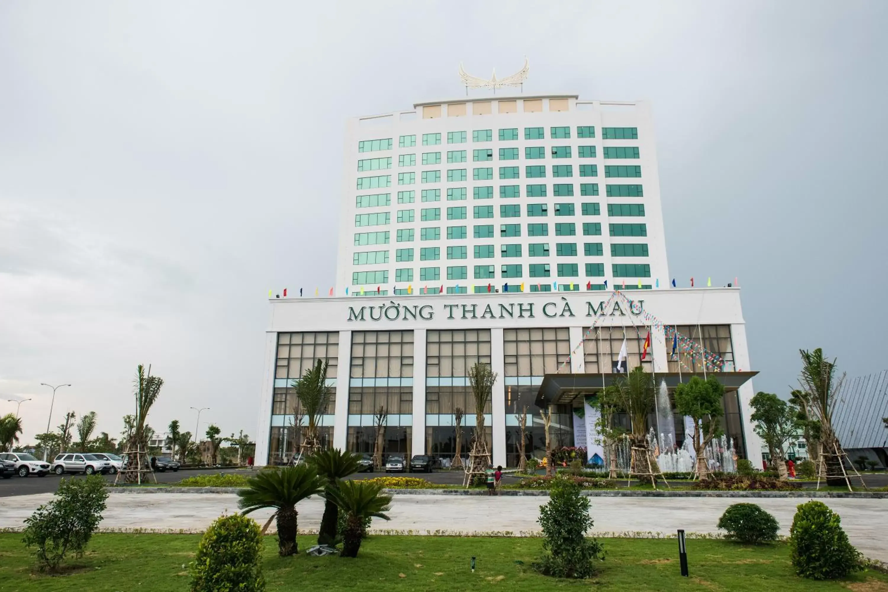 Facade/entrance, Property Building in Muong Thanh Luxury Ca Mau Hotel