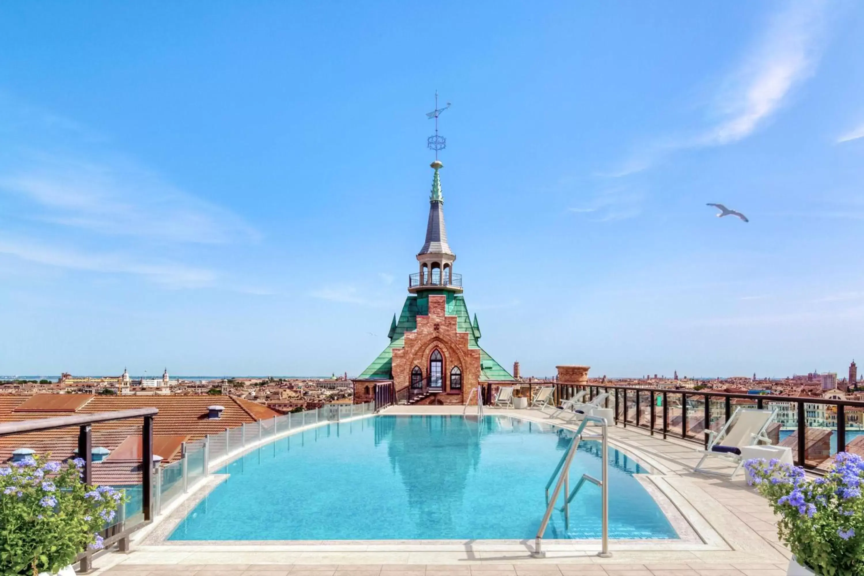 Pool view, Swimming Pool in Hilton Molino Stucky Venice