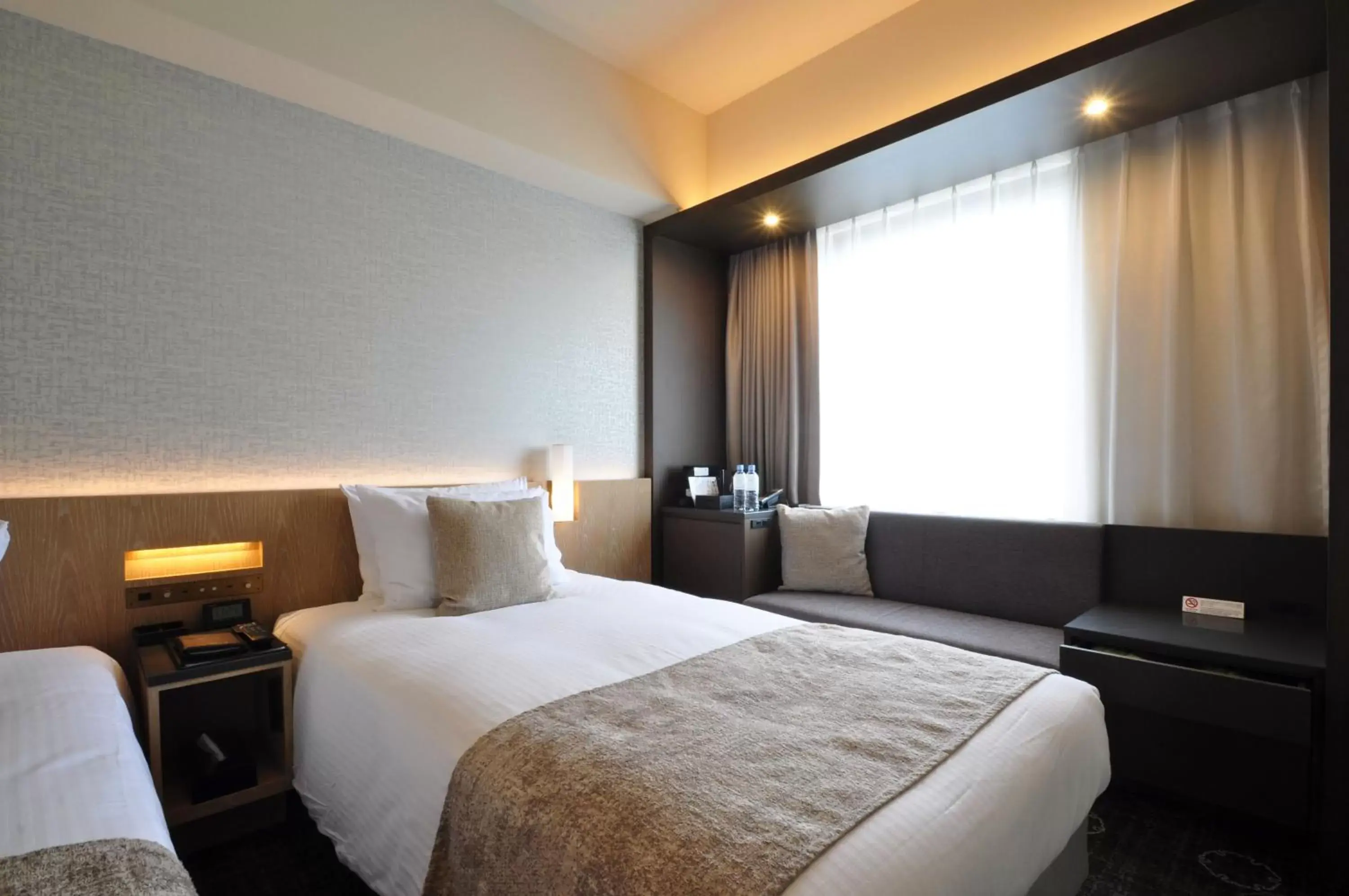 Photo of the whole room, Bed in Hotel JAL City Sapporo Nakajima Park