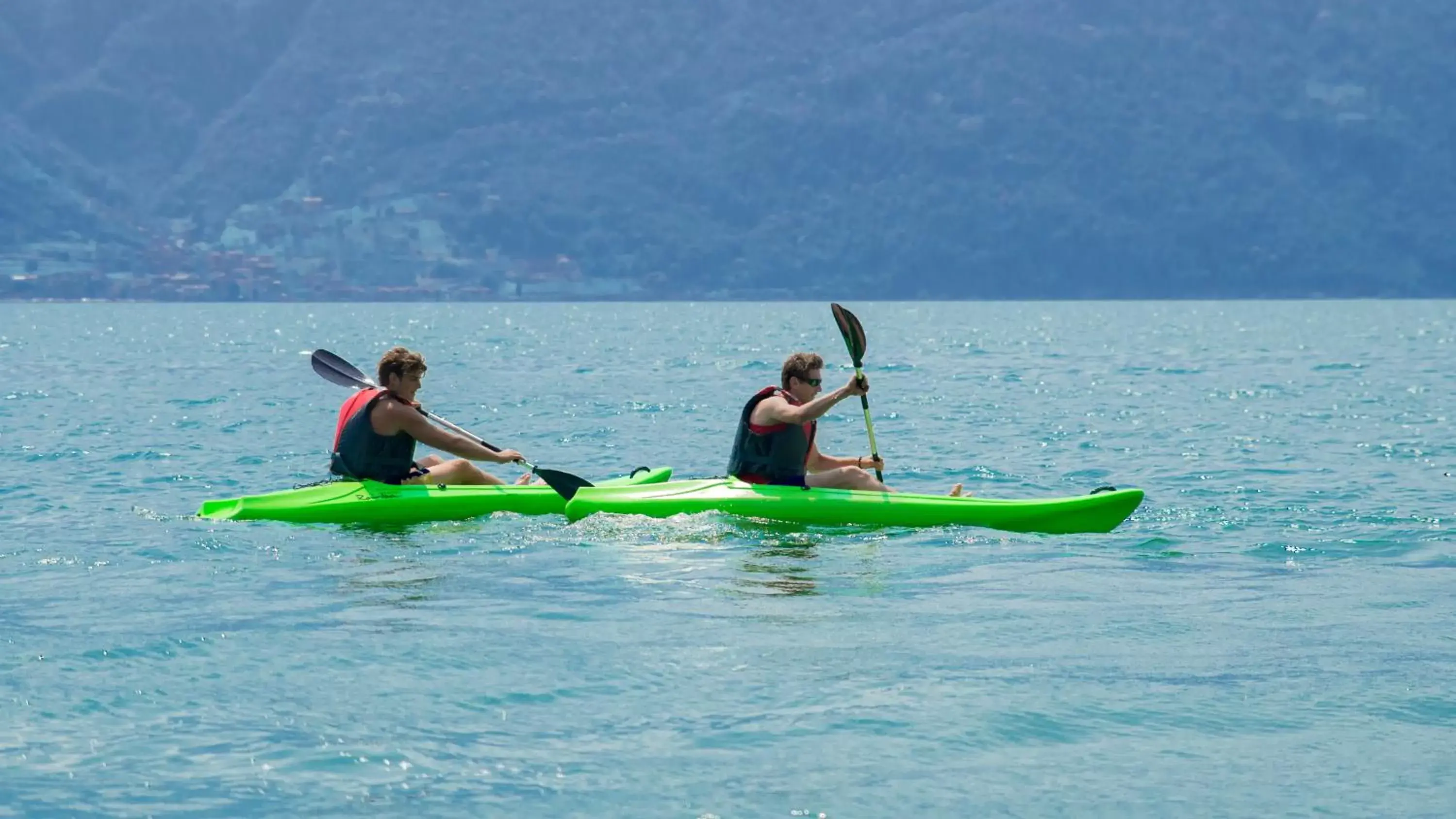 Sports, Canoeing in Hotel Lovere Resort & Spa
