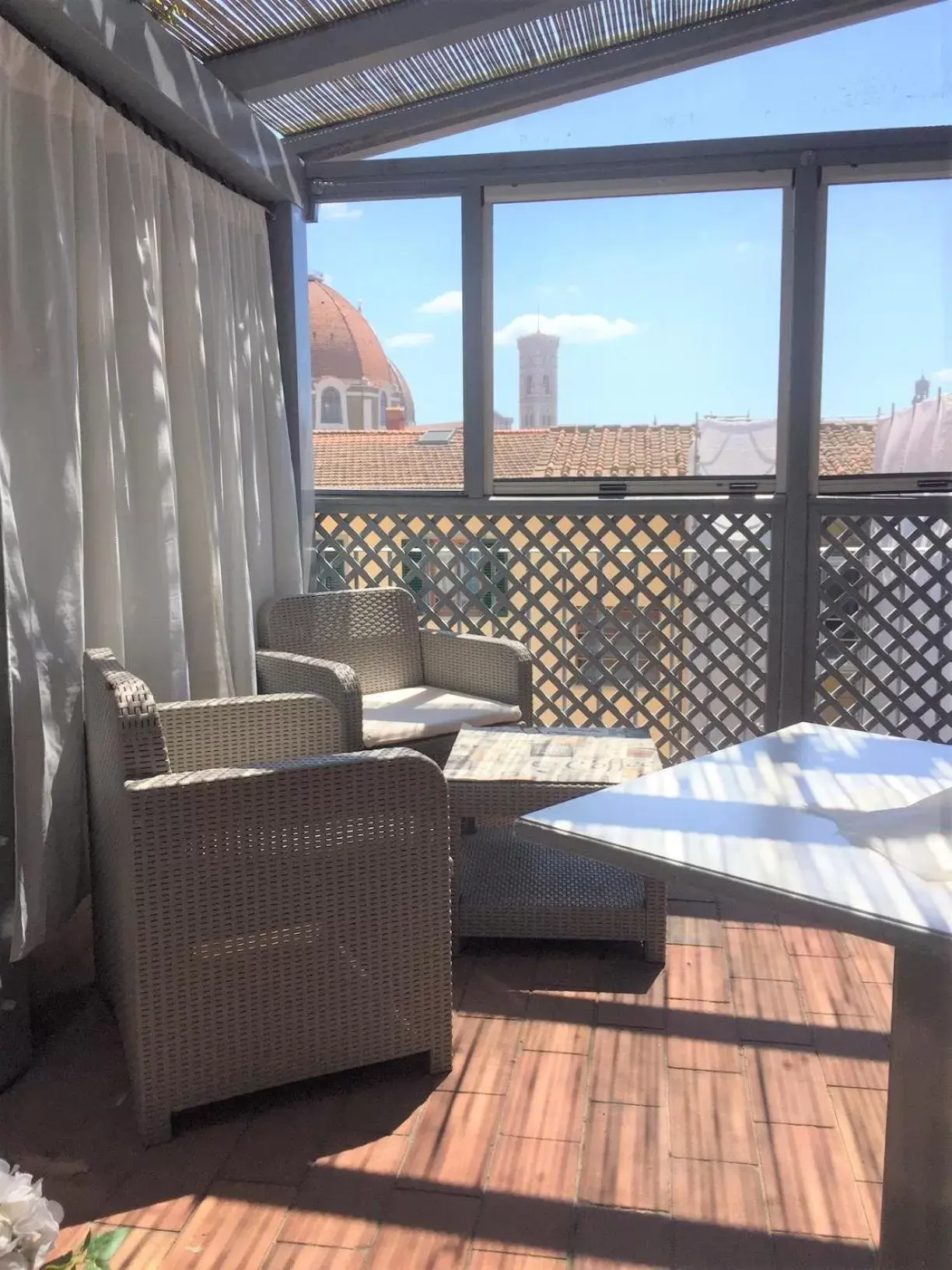 Balcony/Terrace in Hotel Alinari