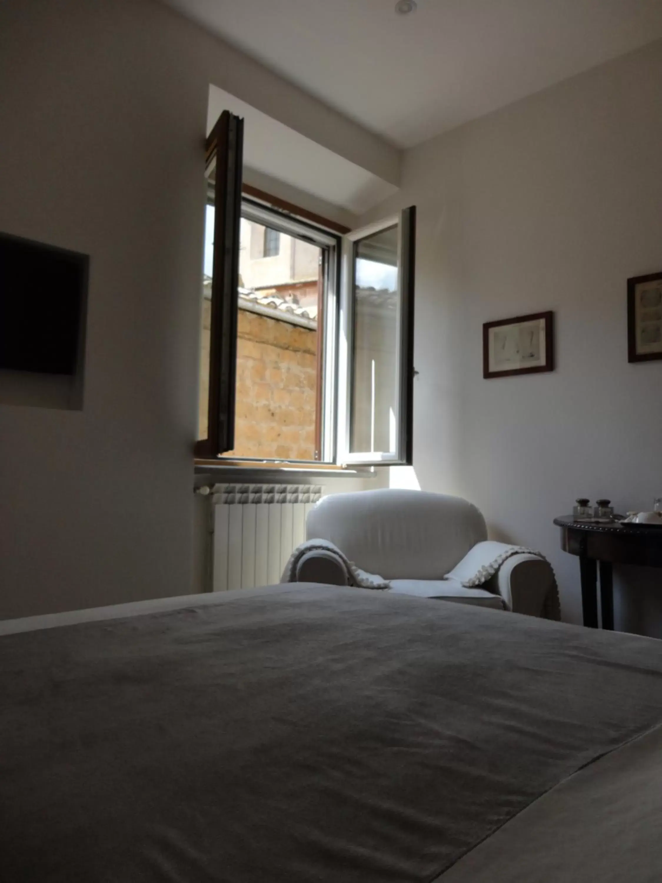 Photo of the whole room, Bed in Nerone's - Sutri Bed & Dinner