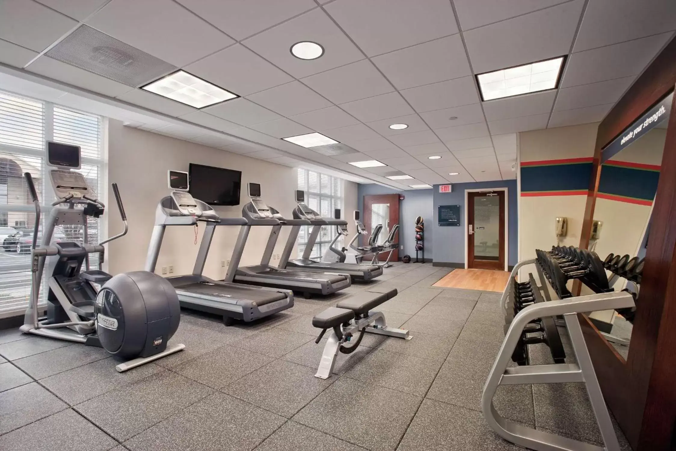 Fitness centre/facilities, Fitness Center/Facilities in Hampton Inn & Suites Providence-Warwick Airport