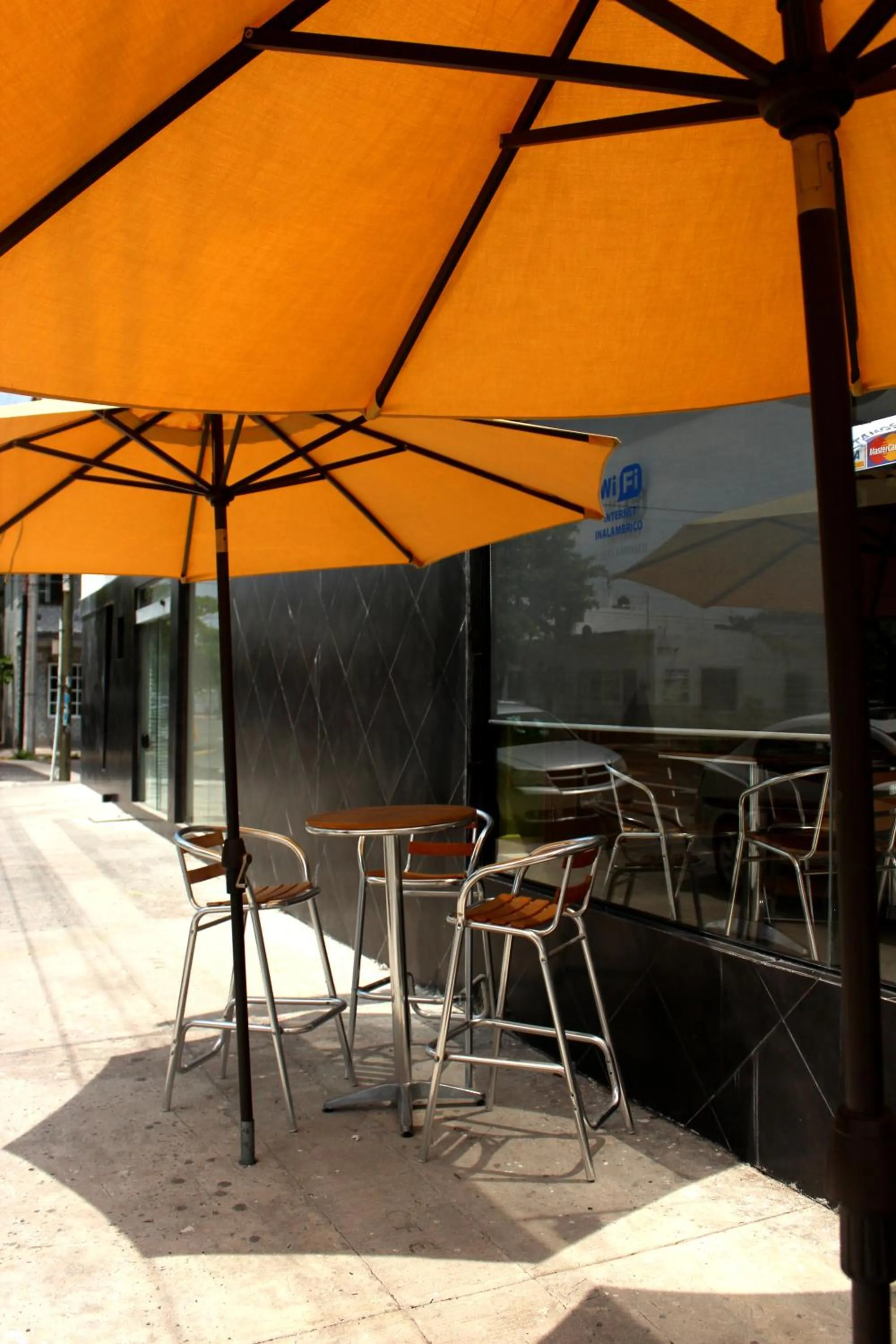 Restaurant/places to eat in Hotel Porto Novo