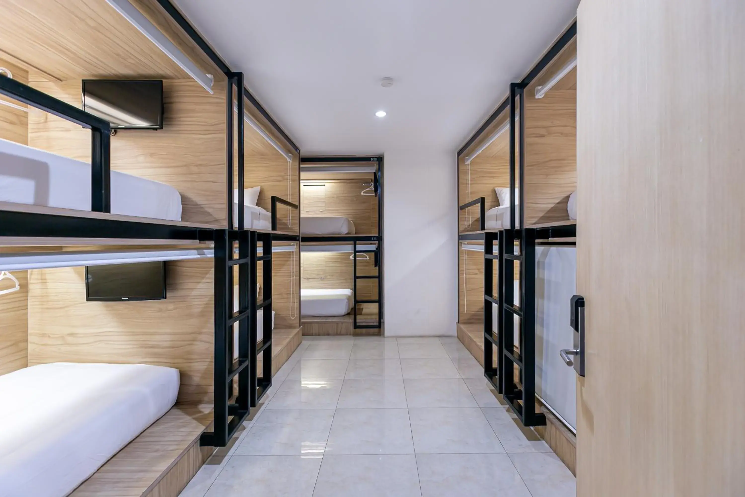 Bedroom, Bunk Bed in The Bedrooms Hostel Pattaya