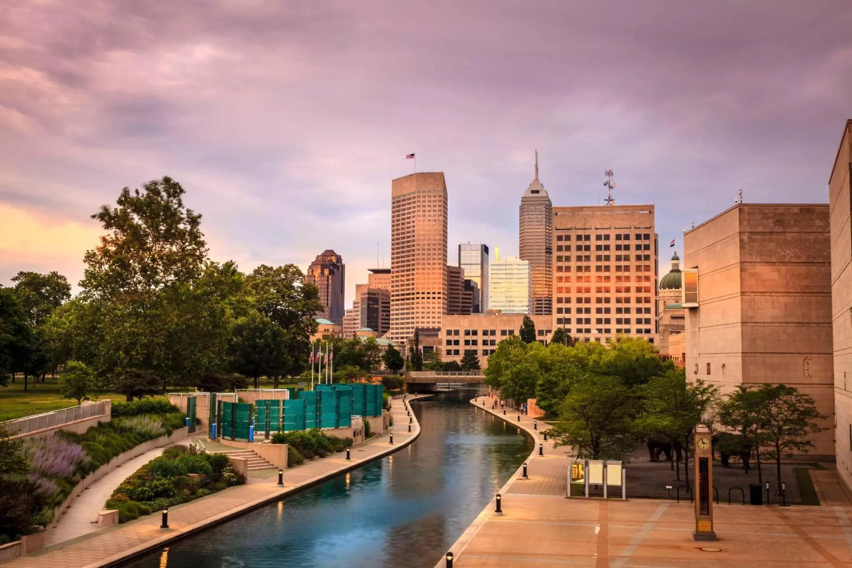 Location in Hyatt Regency Indianapolis at State Capitol