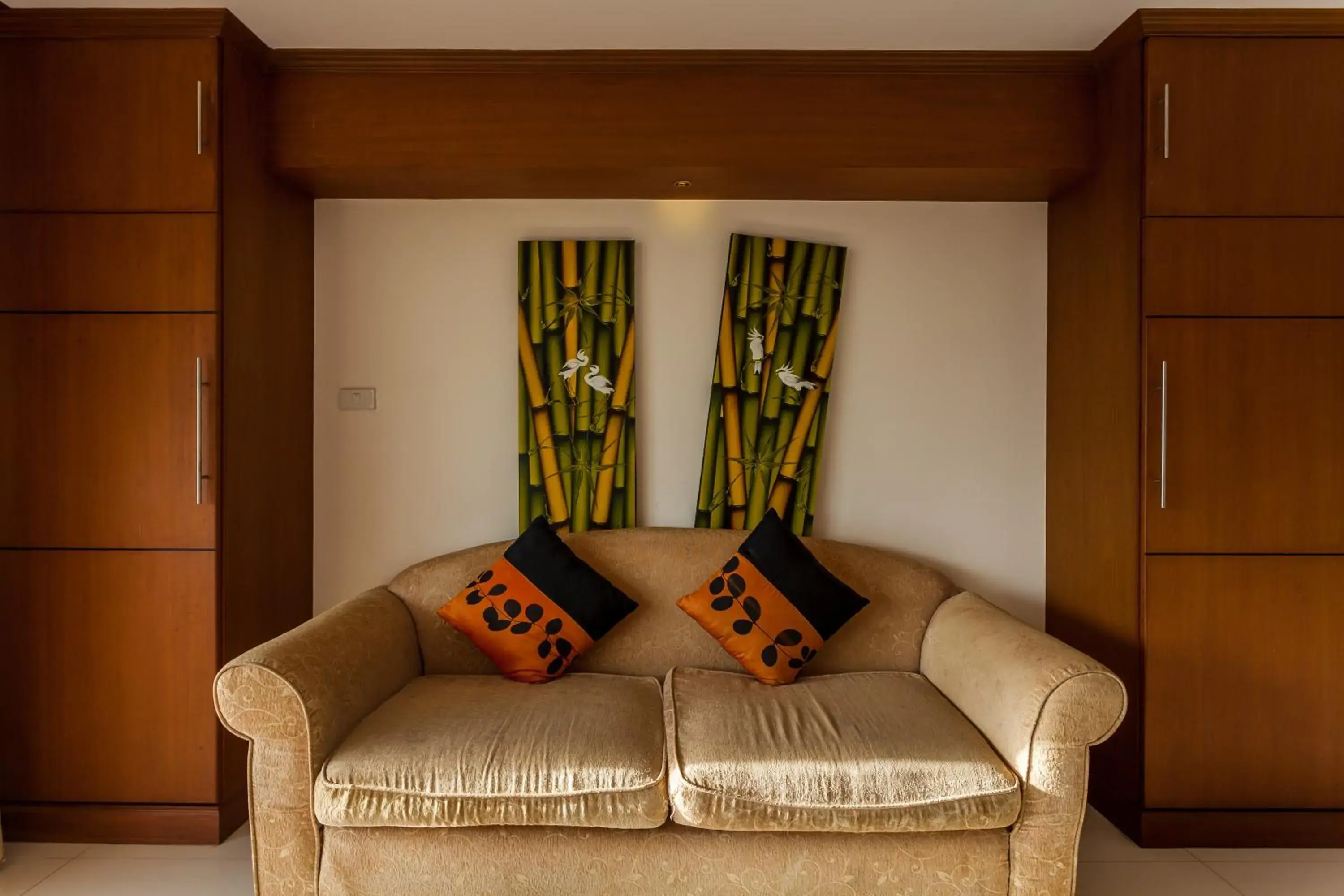 Living room, Seating Area in Tara Court Hotel