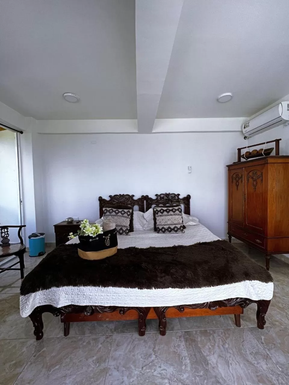 Bed in Sunset Paradise