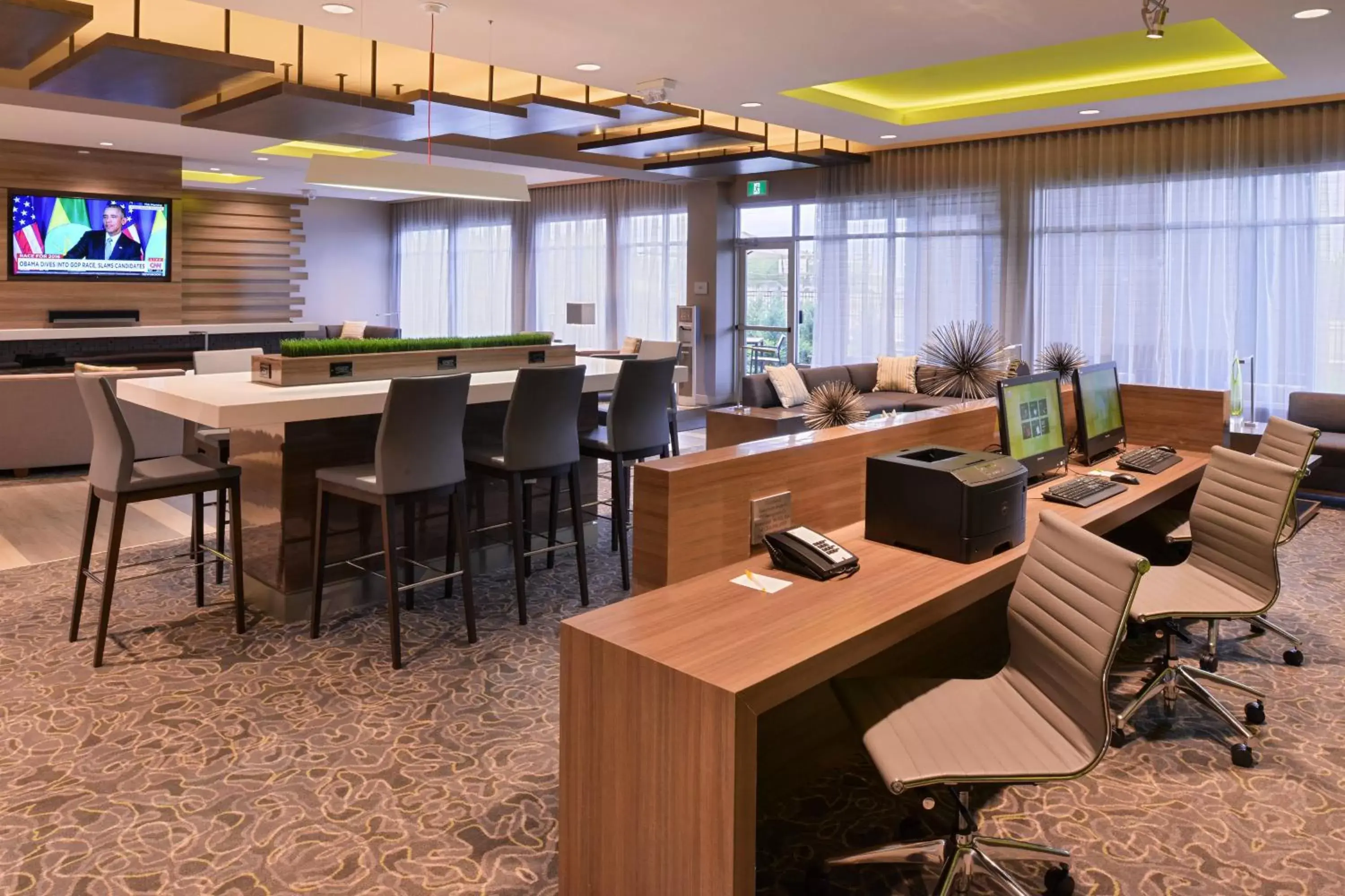 Lobby or reception, Restaurant/Places to Eat in Courtyard by Marriott Saskatoon Airport