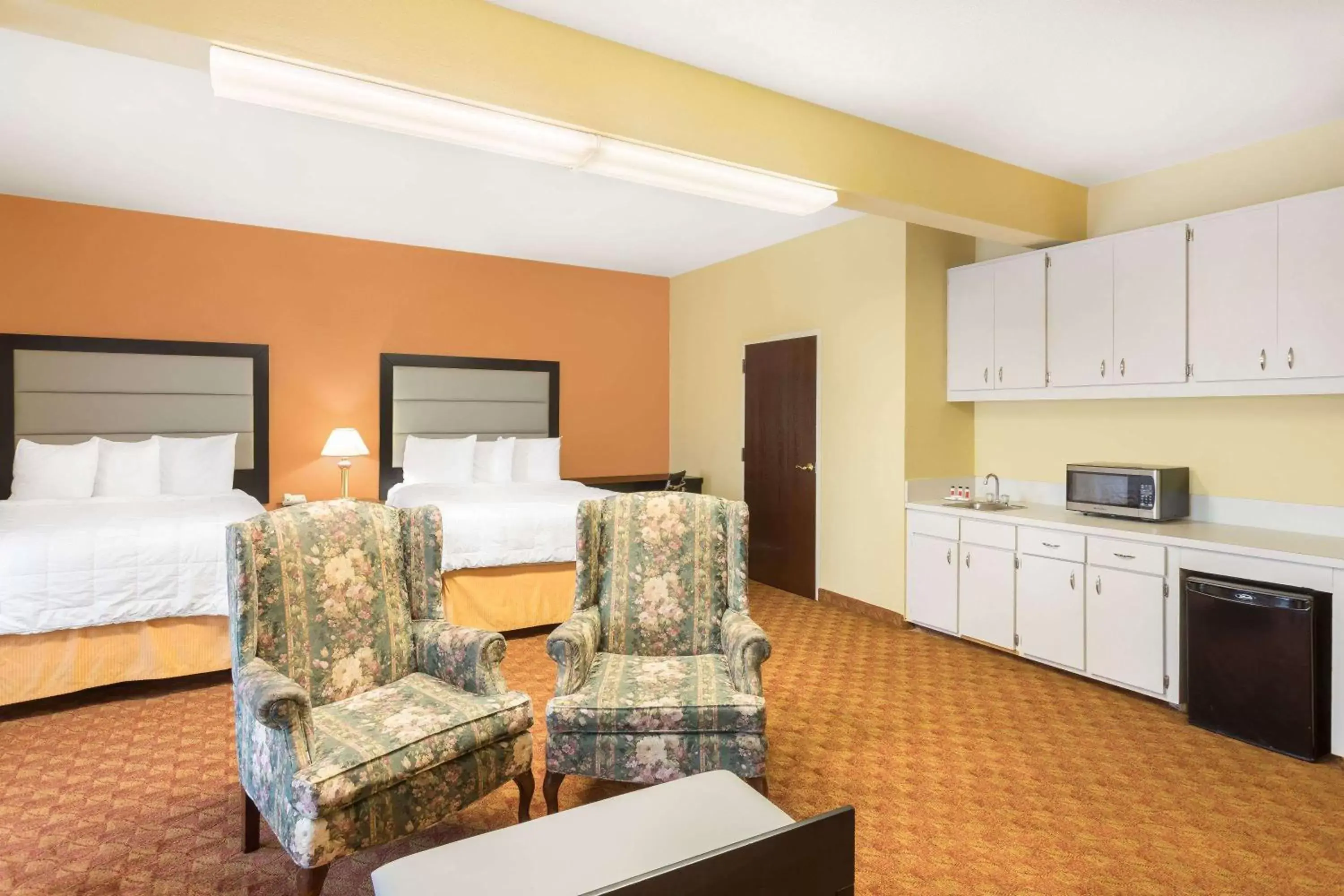 Photo of the whole room in Baymont by Wyndham Fayetteville