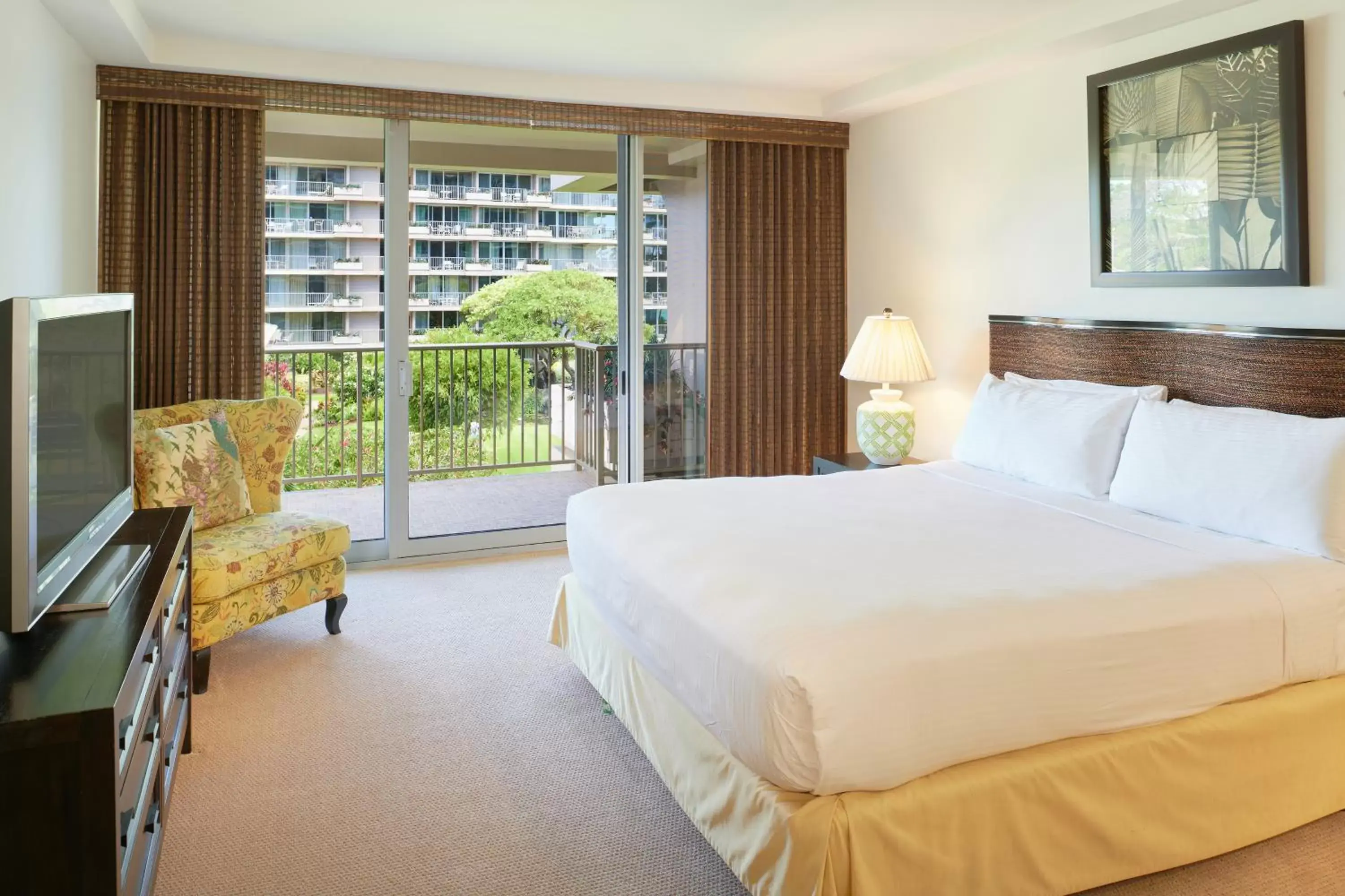 Bedroom, Bed in Aston at The Whaler on Kaanapali Beach