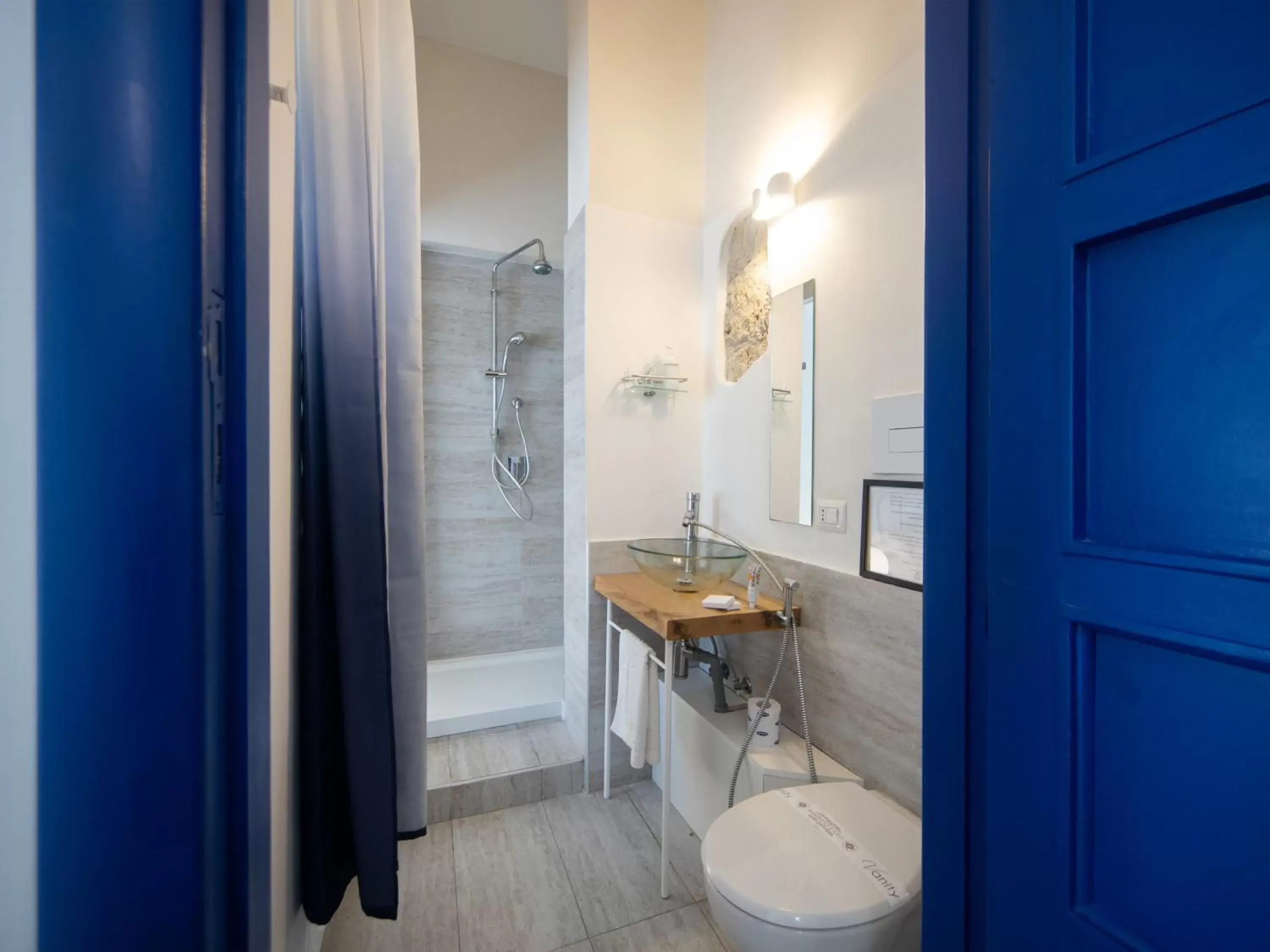 Shower, Bathroom in Salotto Borbonico