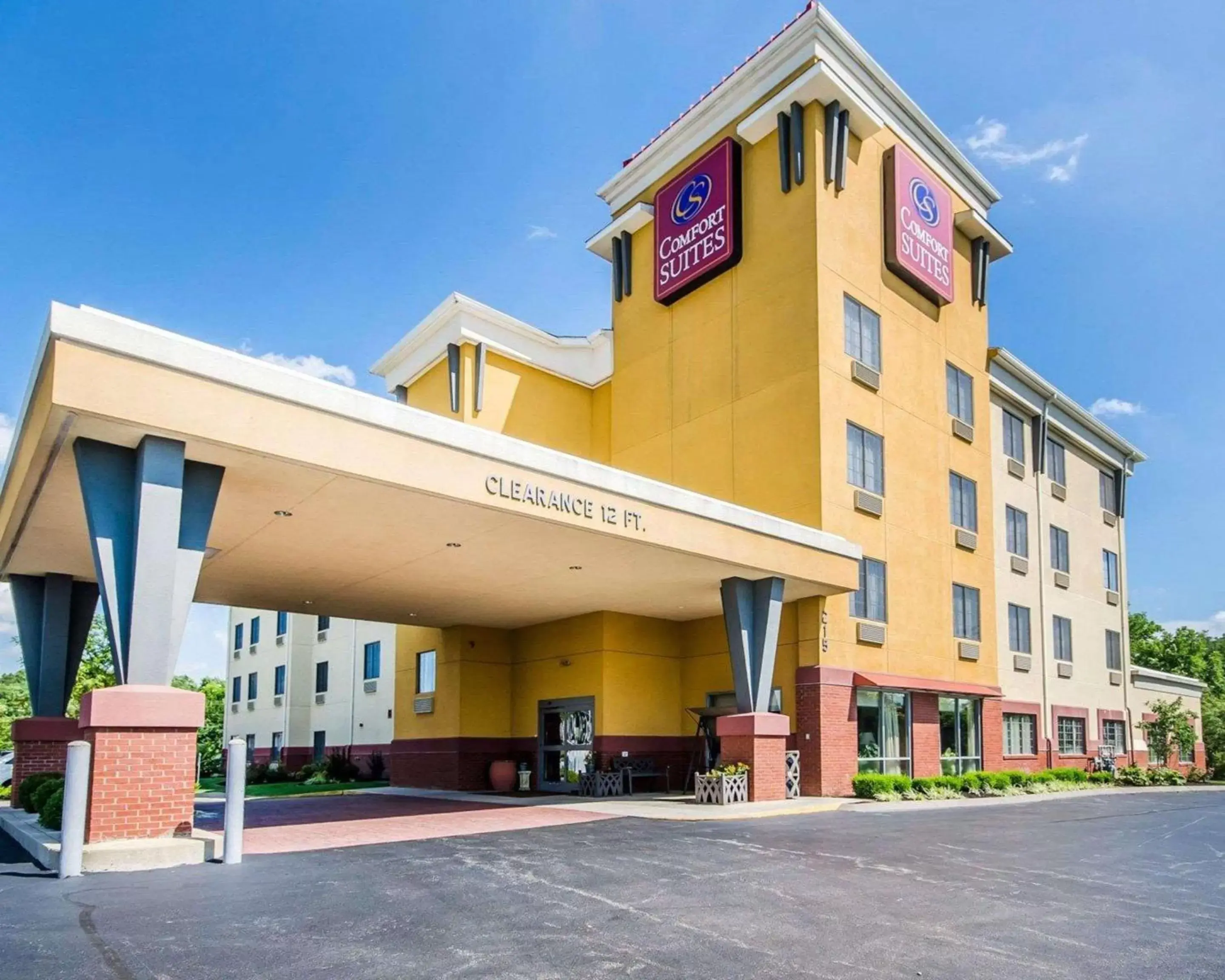 Property Building in Comfort Suites Elizabethtown