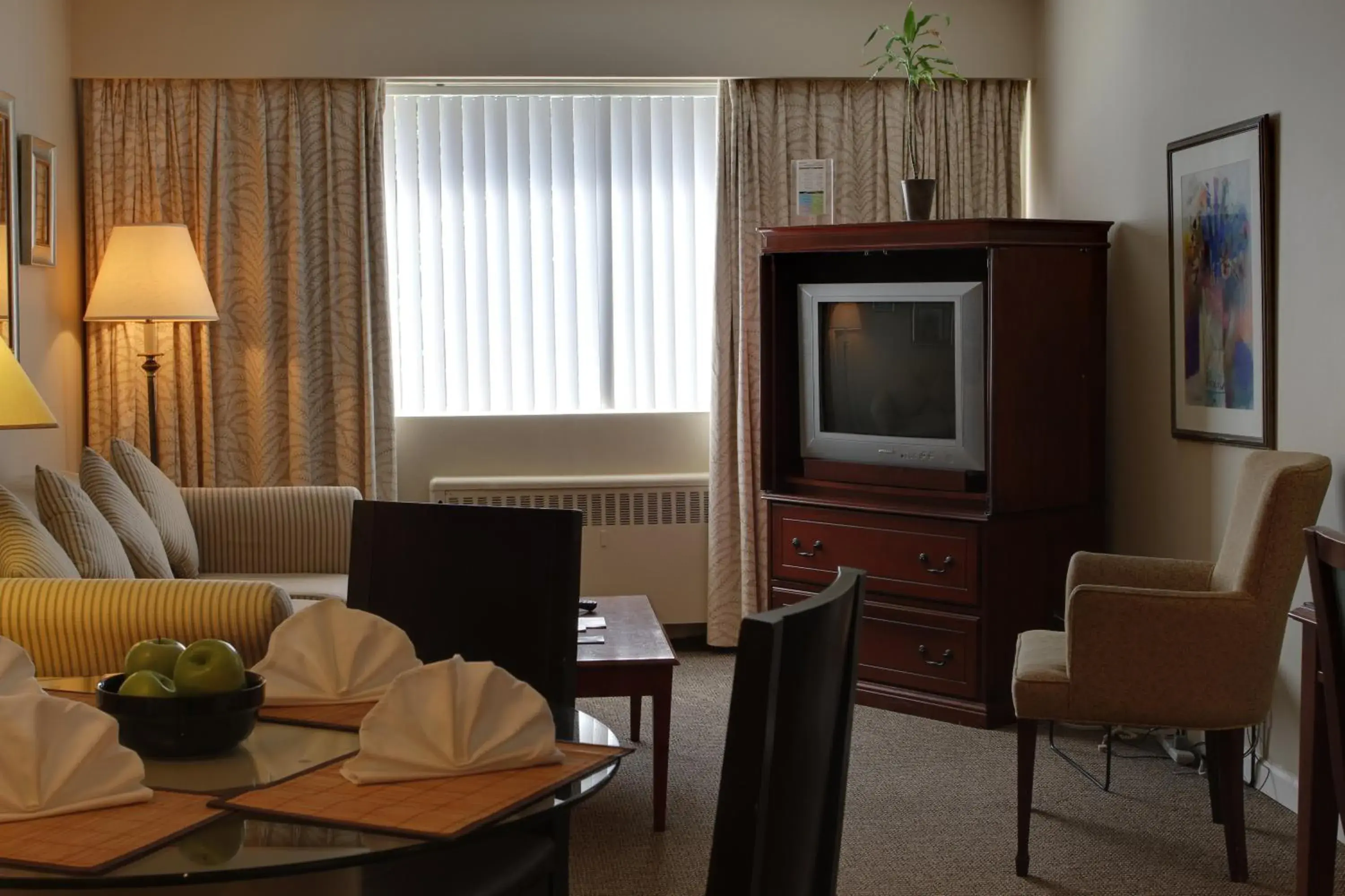TV and multimedia, TV/Entertainment Center in Rosellen Suites At Stanley Park