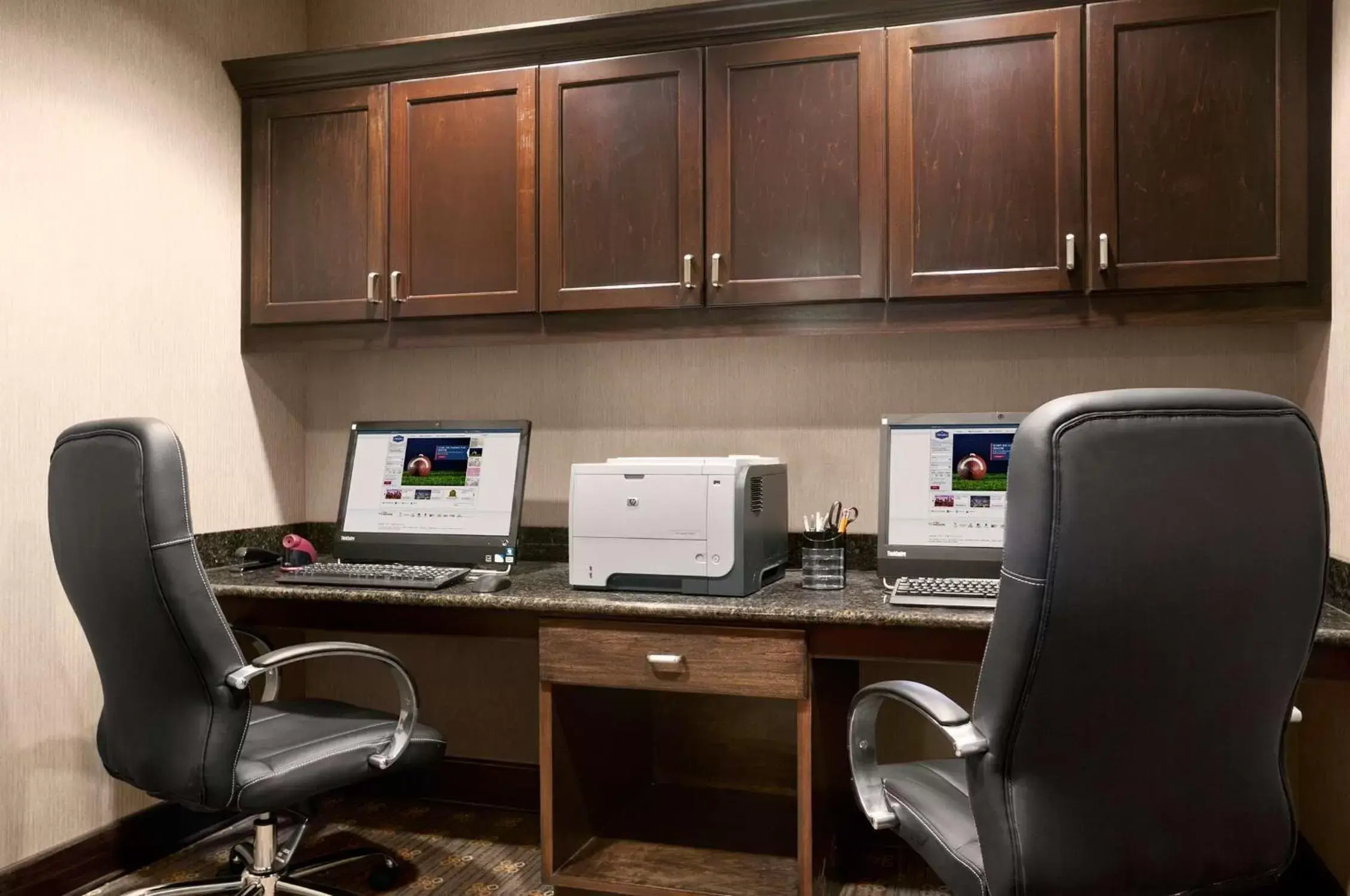 Business facilities in Hampton Inn & Suites - Mansfield