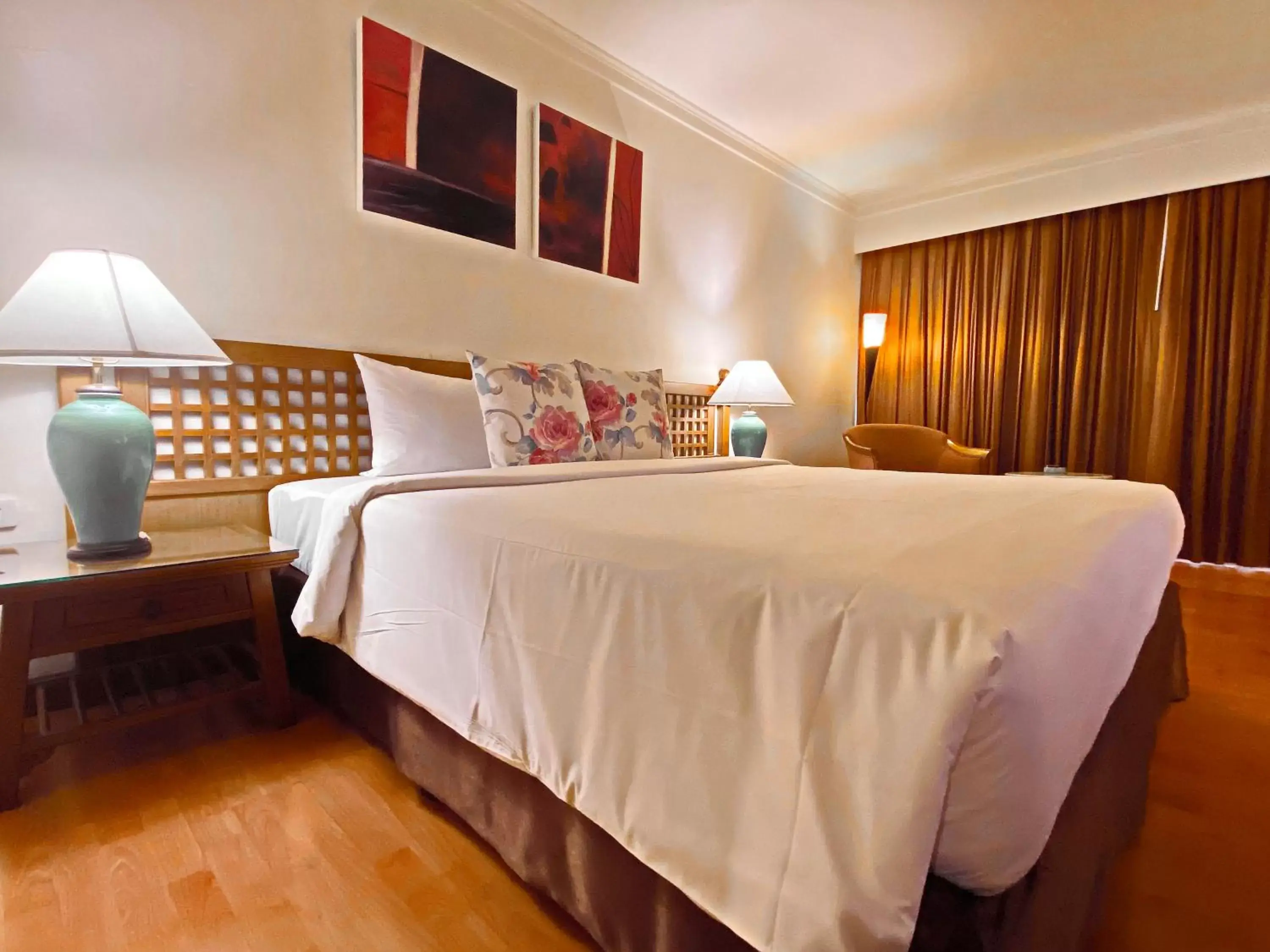 Bed in Silom Serene A Boutique Hotel - SHA Extra Plus