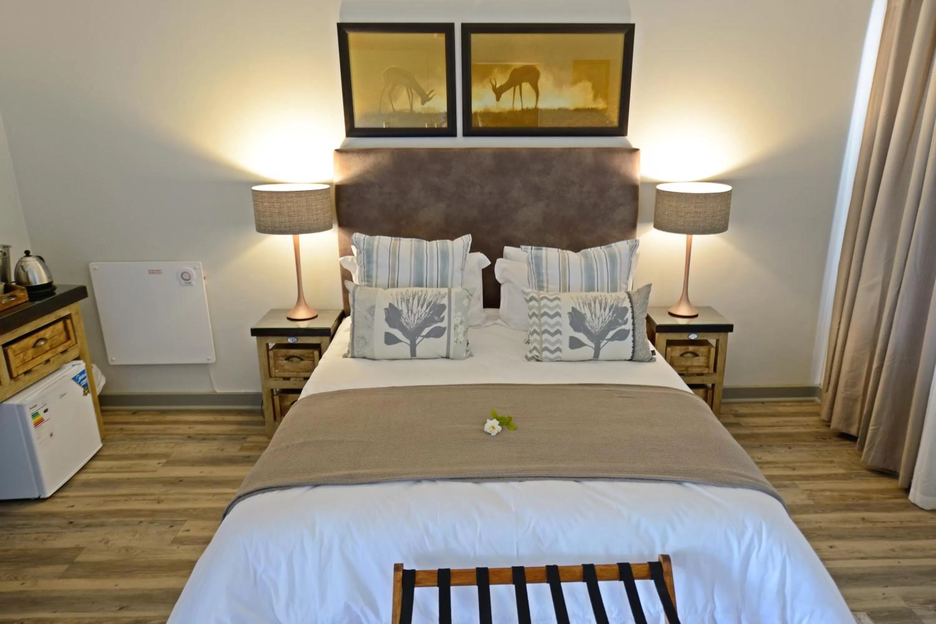 Queen Room in Jonkershoek Guest Farm