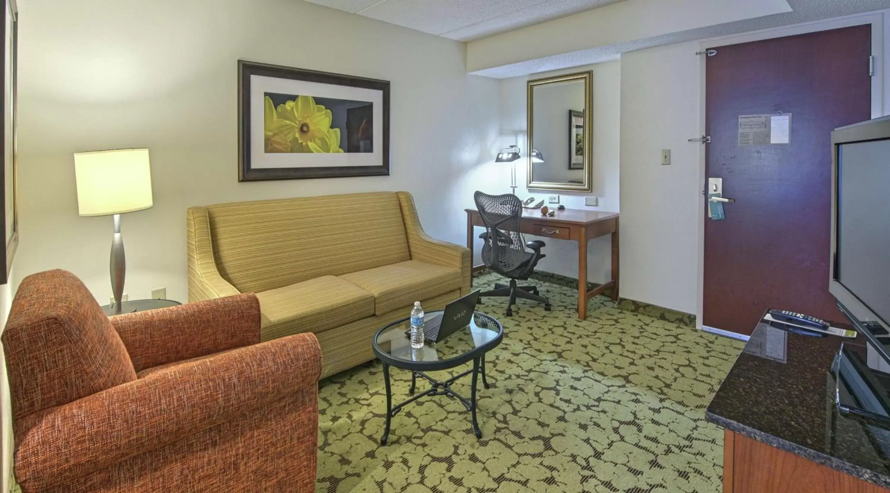 Bedroom, Seating Area in Hilton Garden Inn Auburn/Opelika