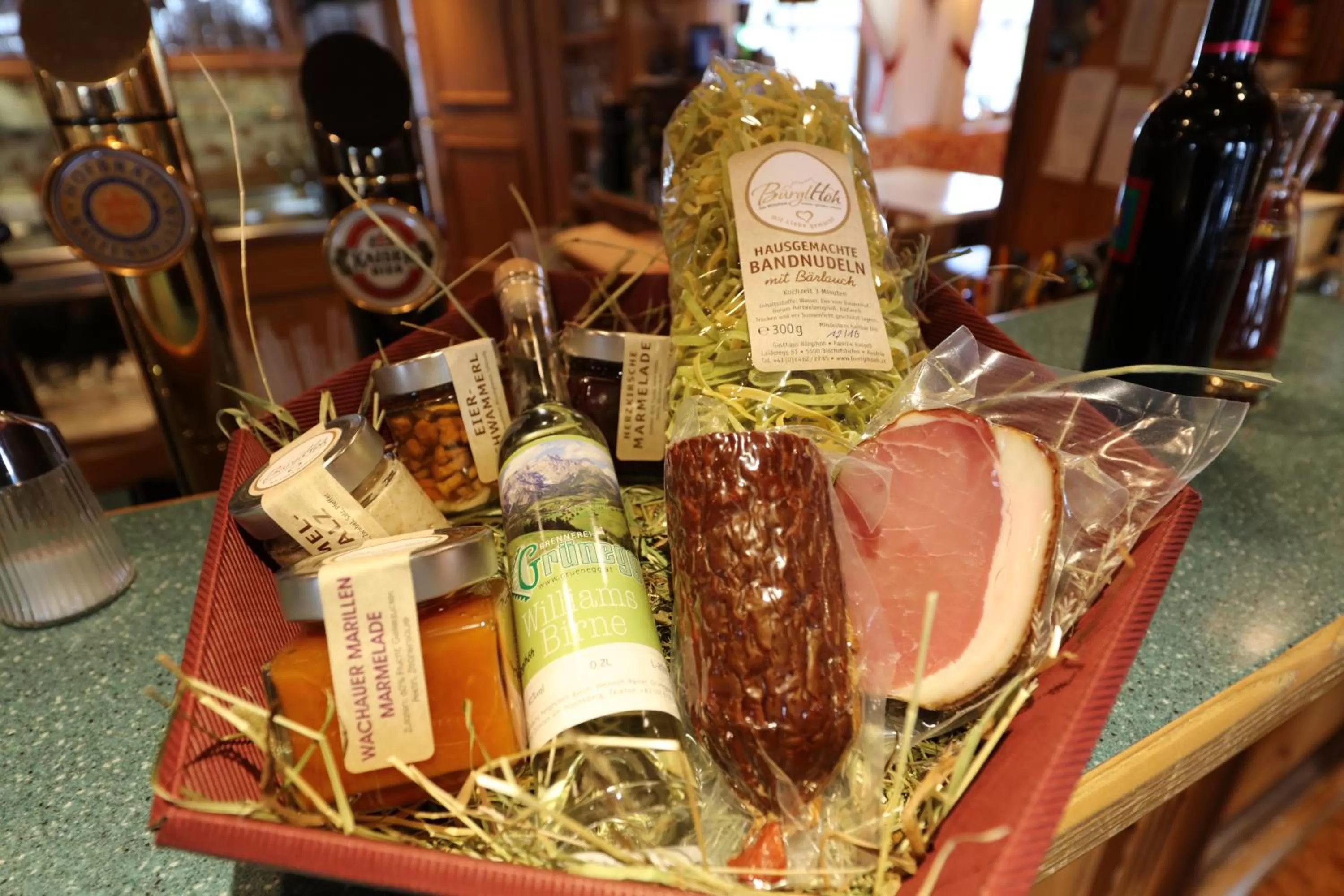 Food and drinks in Hotel und Alpen Apartments - Bürglhöh