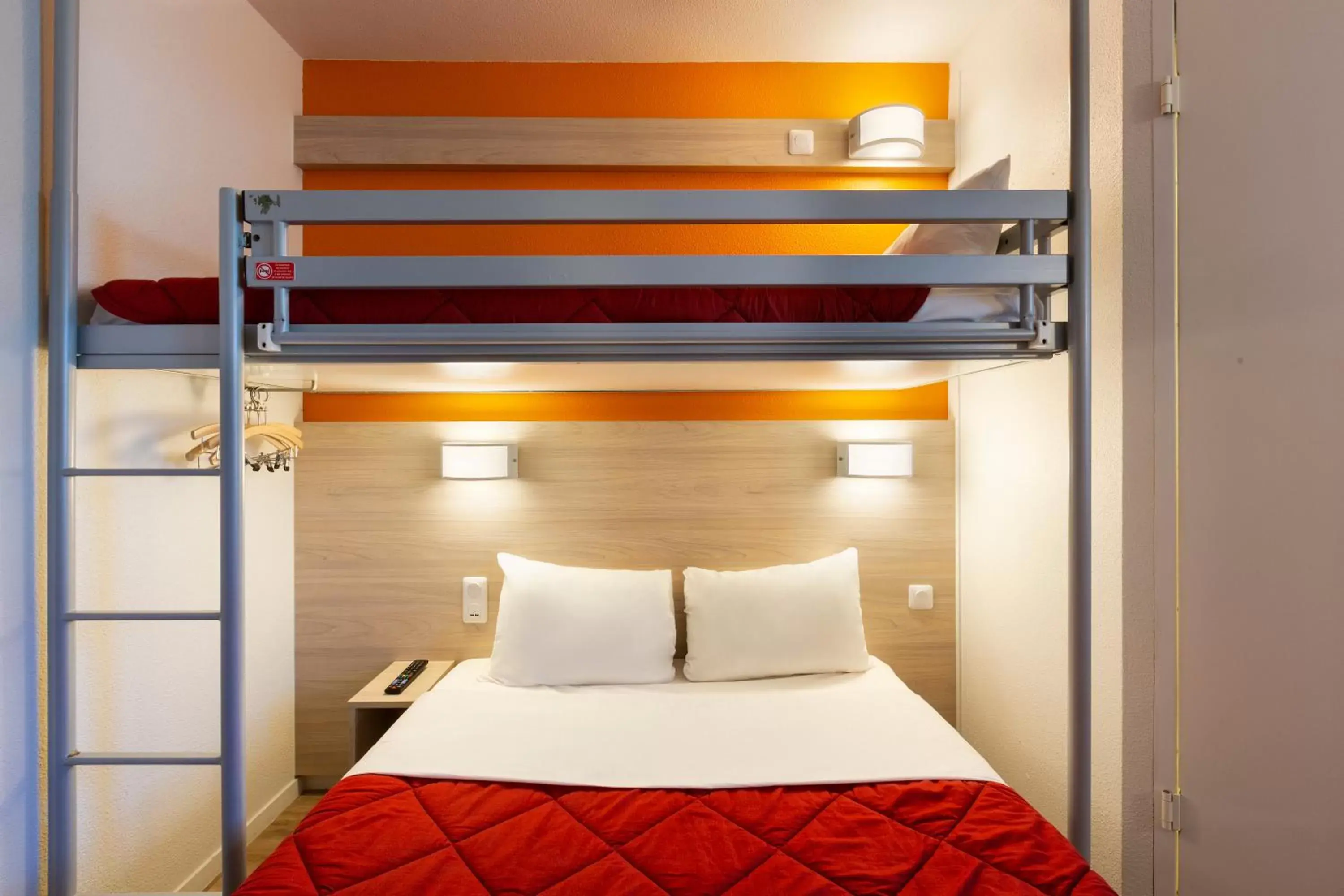 bunk bed, Bed in Premiere Classe Nantes Ouest - St Herblain