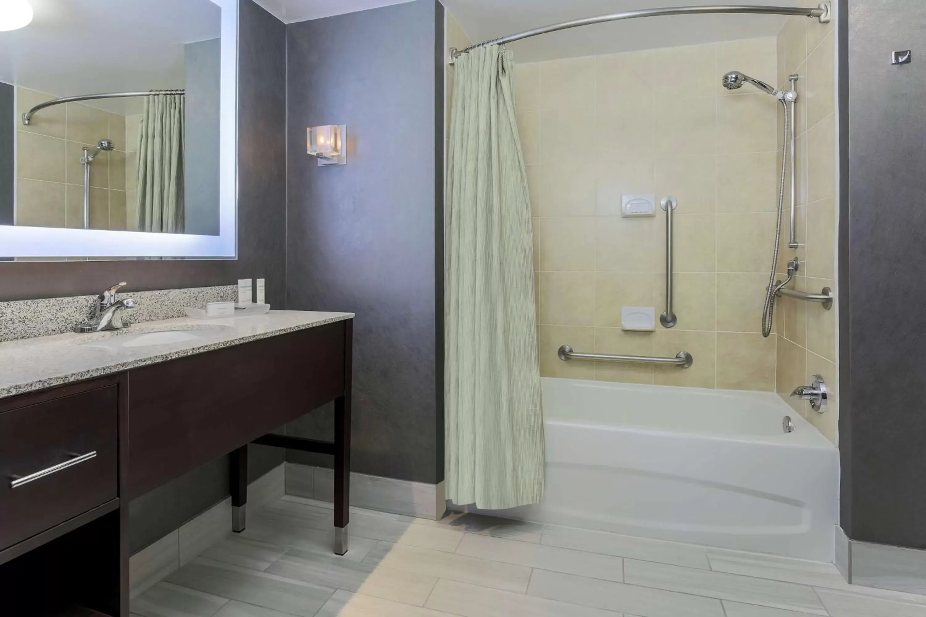 Bathroom in Homewood Suites by Hilton Long Island-Melville