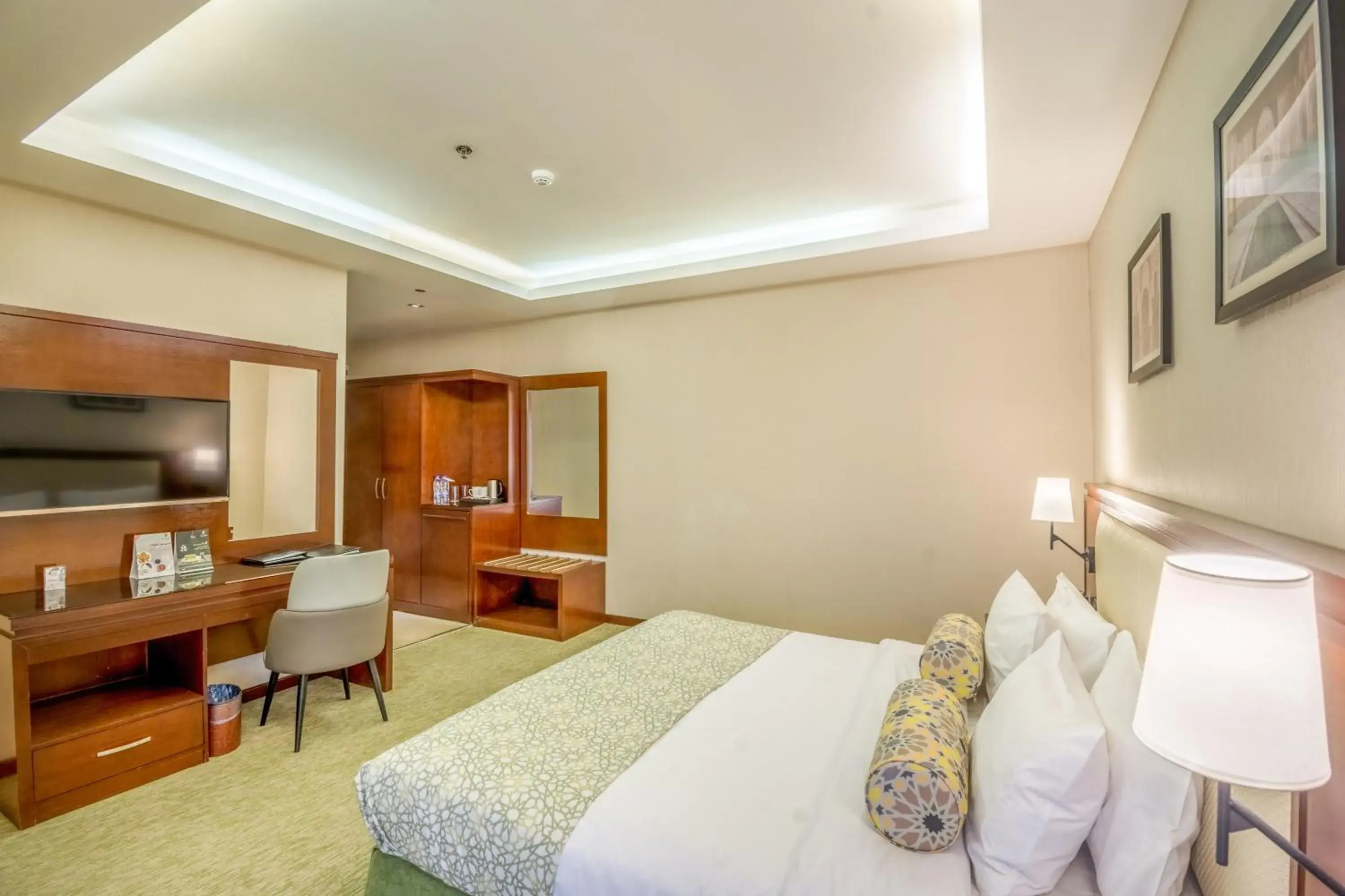 Bedroom, Bed in Grand Plaza Al Dhabab