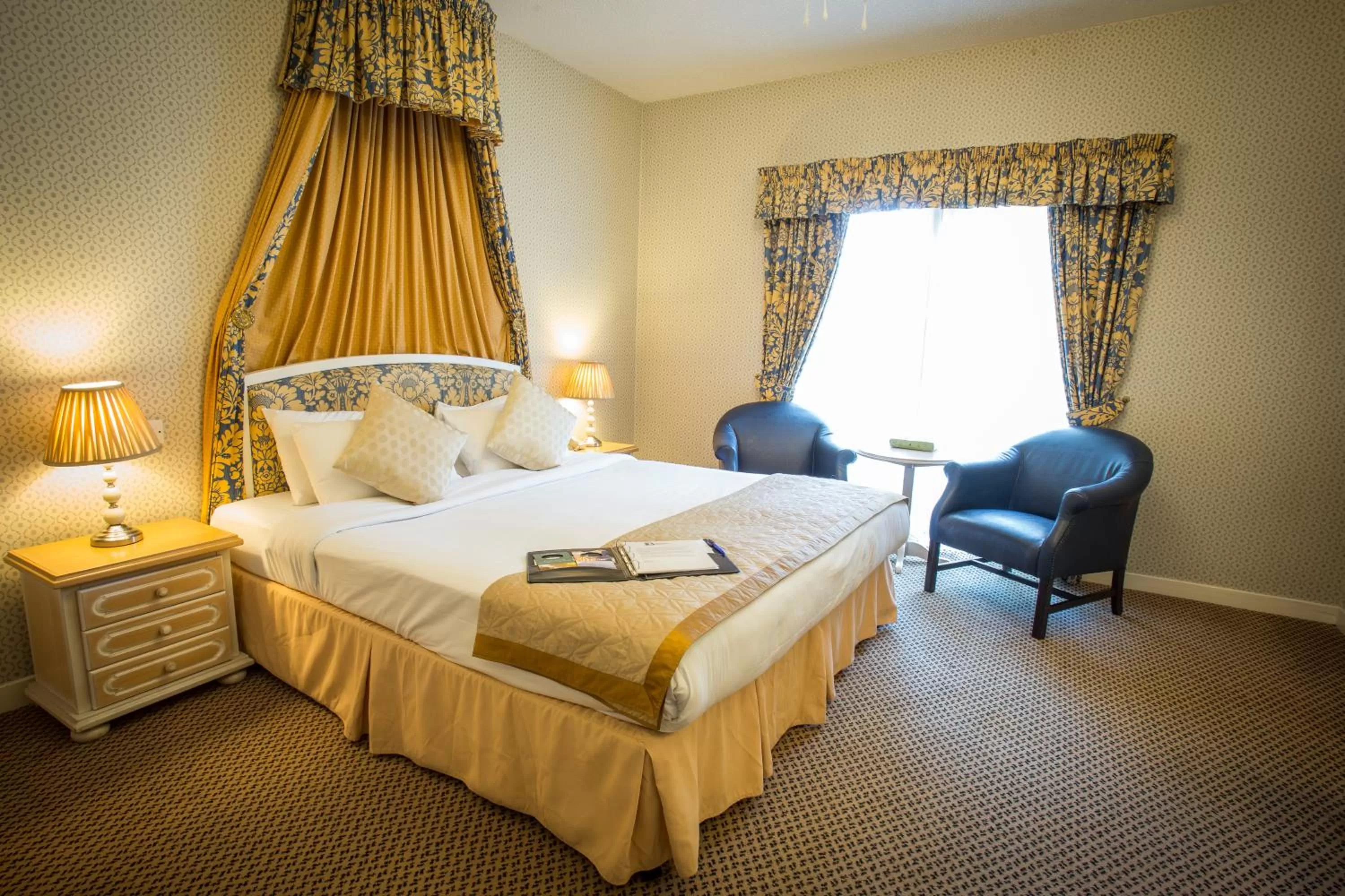 Bed in Marston Farm Hotel