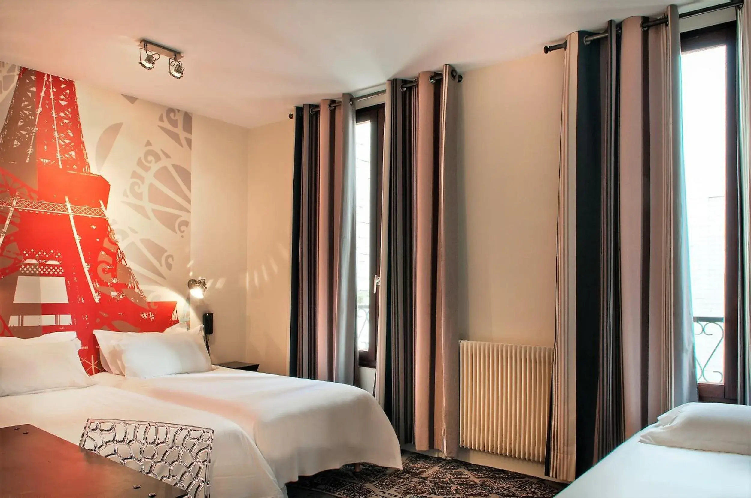 Photo of the whole room, Bed in Hotel Alpha Paris Tour Eiffel