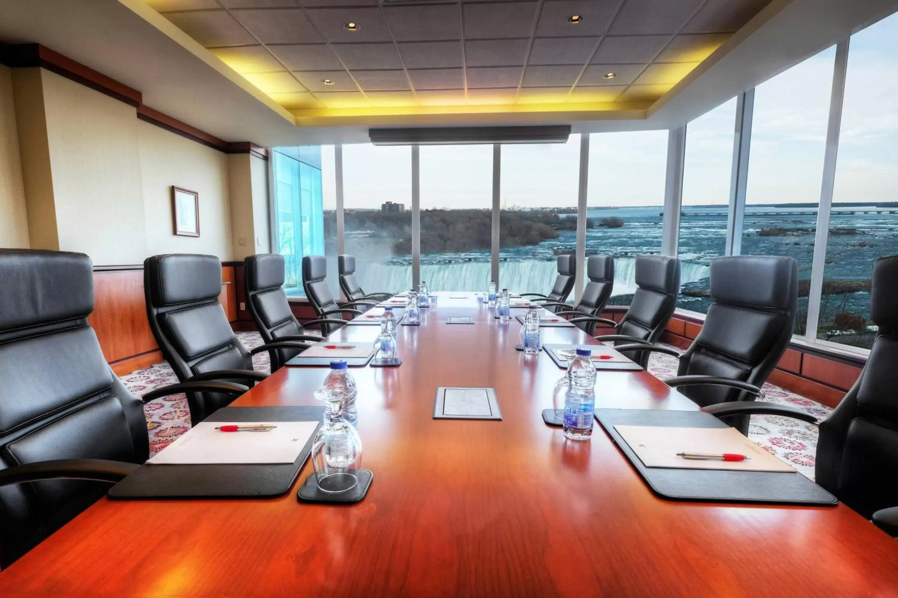 Meeting/conference room in Niagara Falls Marriott Fallsview Hotel & Spa