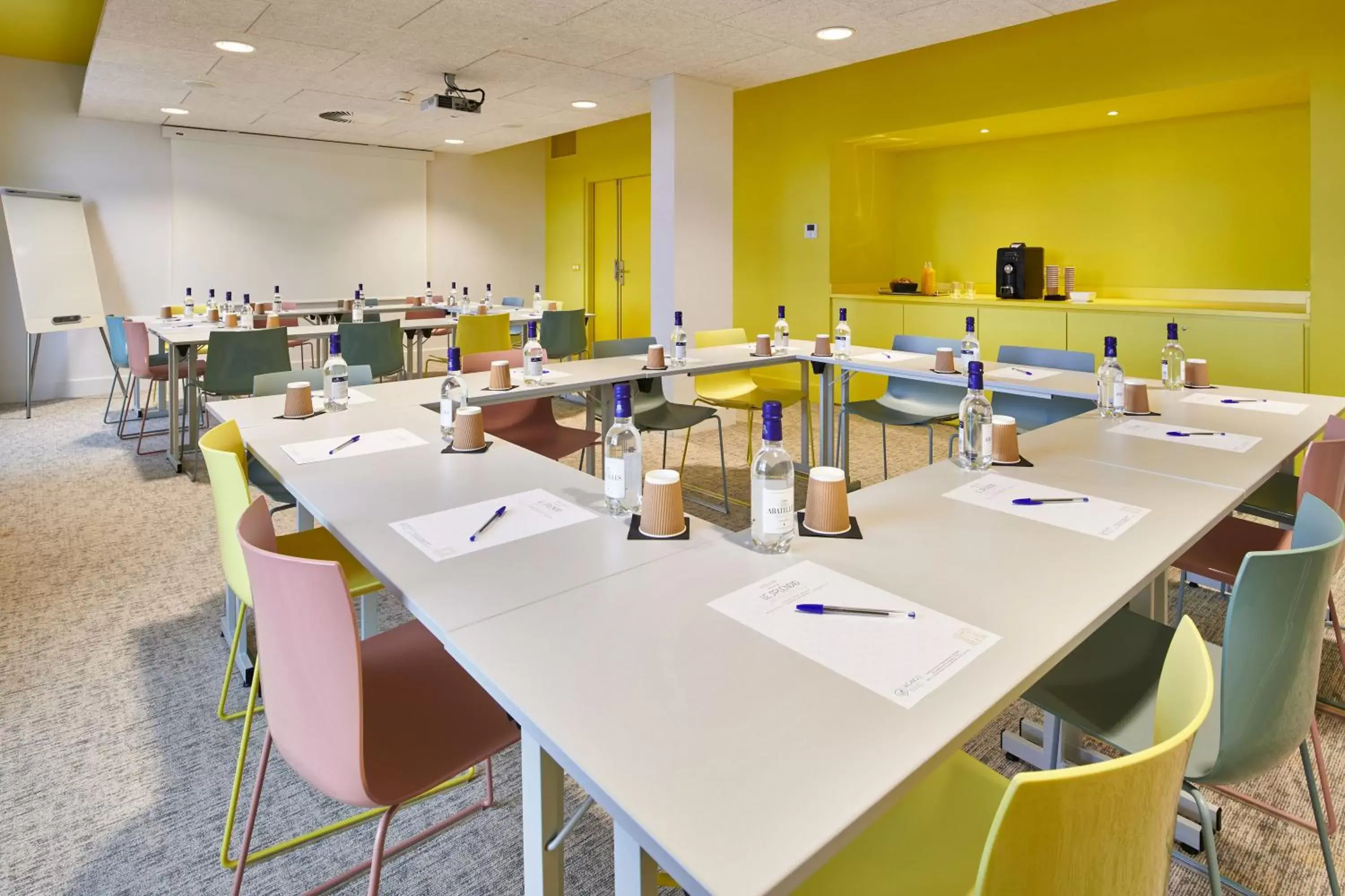 Meeting/conference room in Hotel & Spa Vacances Bleues Le Splendid
