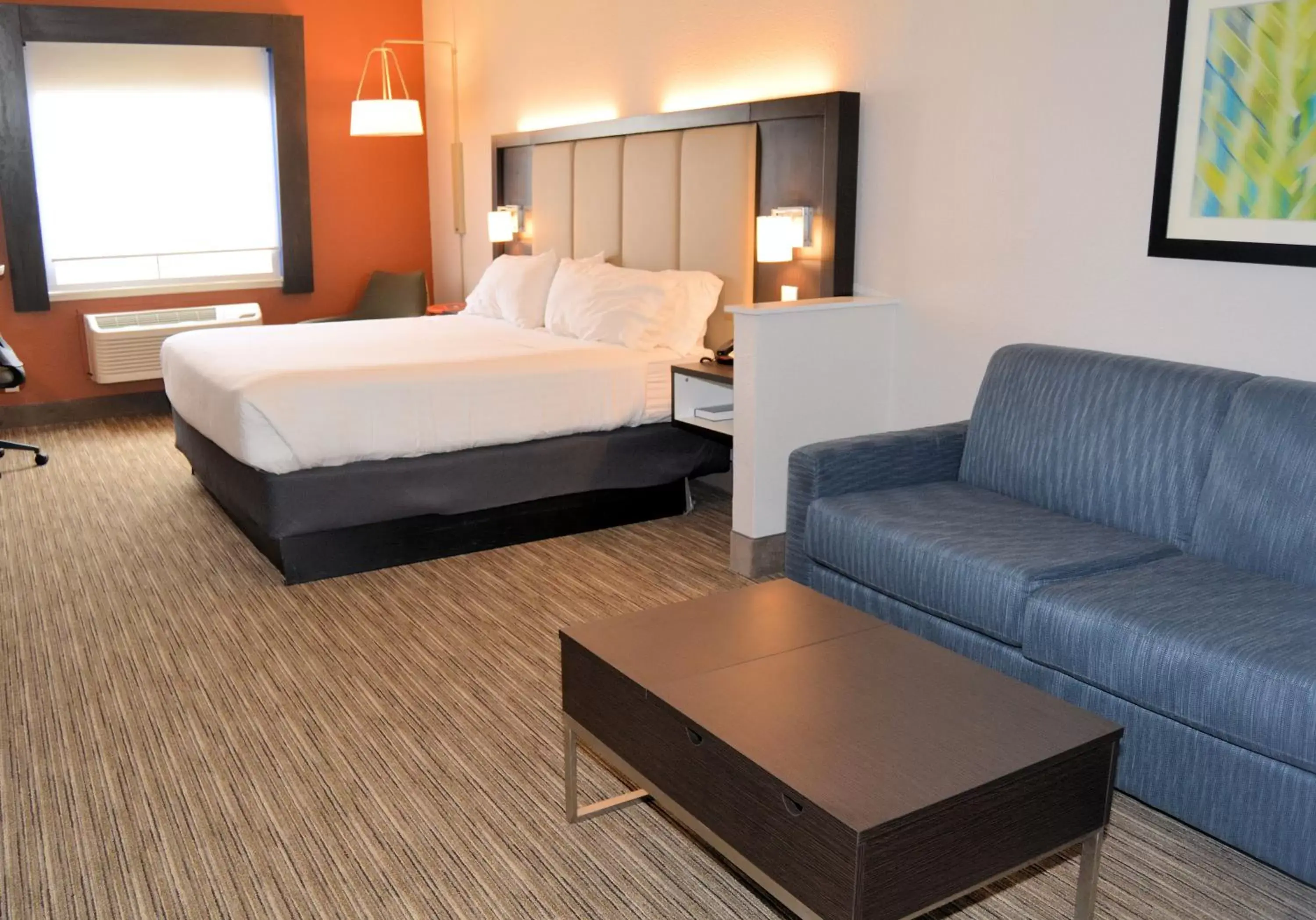Photo of the whole room, Bed in Holiday Inn Express Hotel and Suites Abilene, an IHG Hotel
