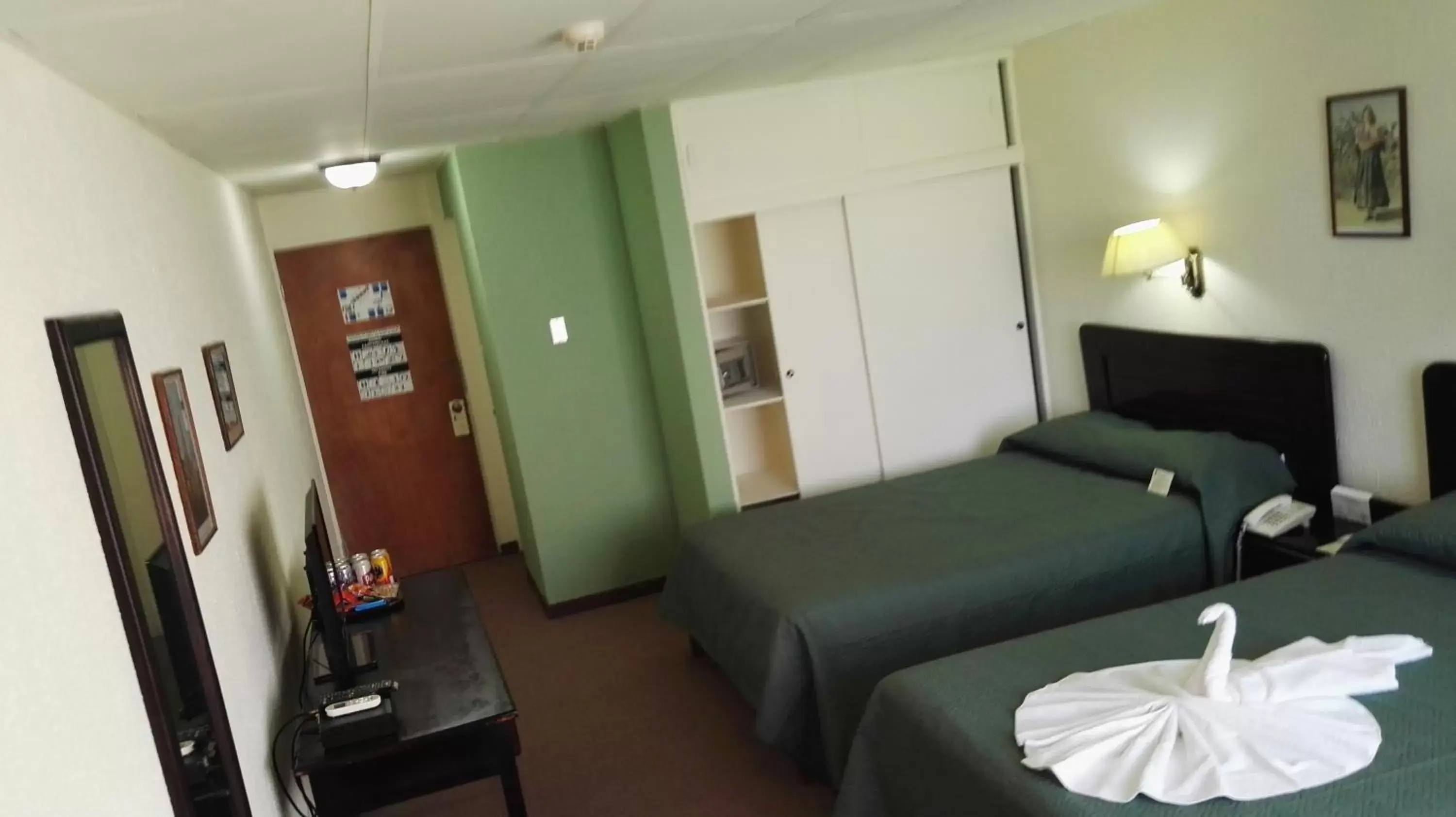 Photo of the whole room, Bed in Nuevo Maragato Hotel & Hostel