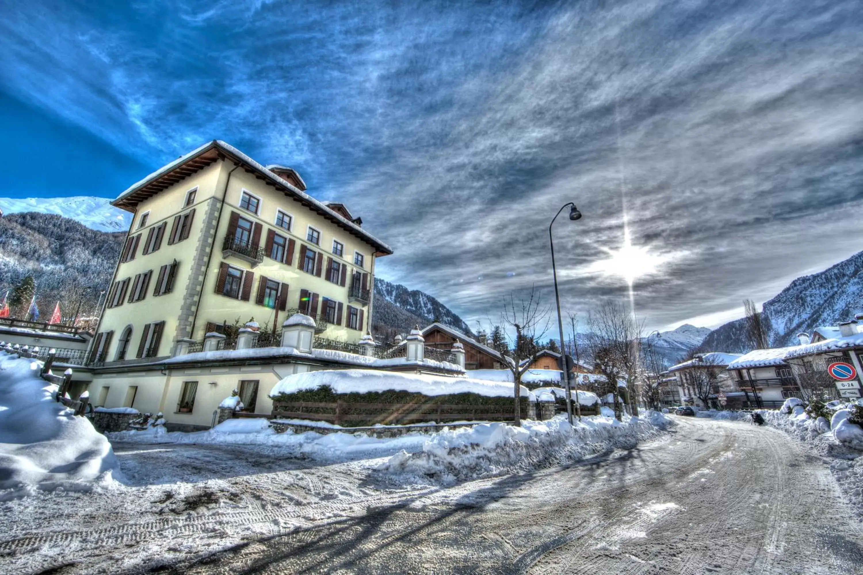 Facade/entrance, Winter in Villa Novecento Romantic Hotel - Estella Hotel Collection