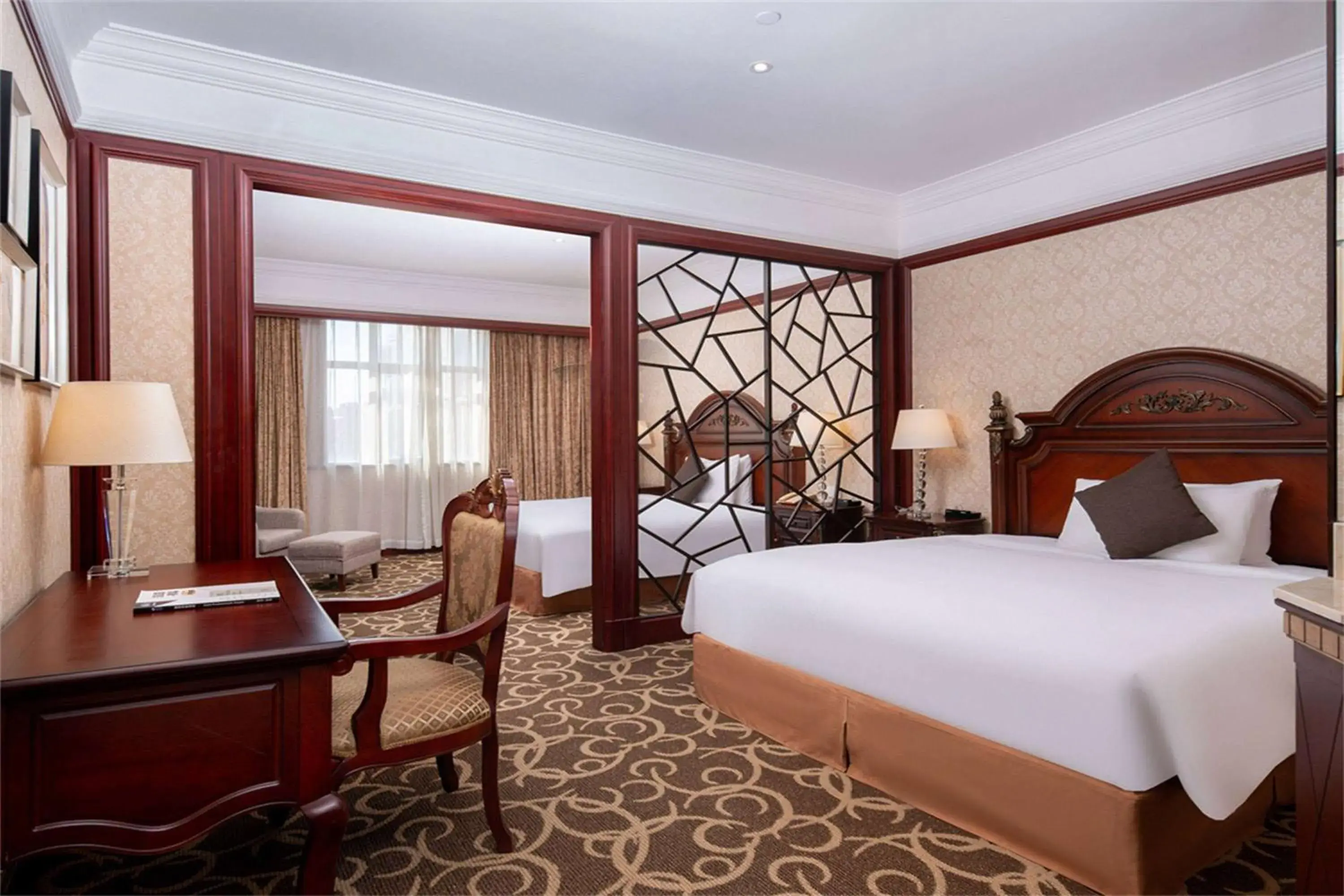 Photo of the whole room in Wyndham Shanghai Hongqiao