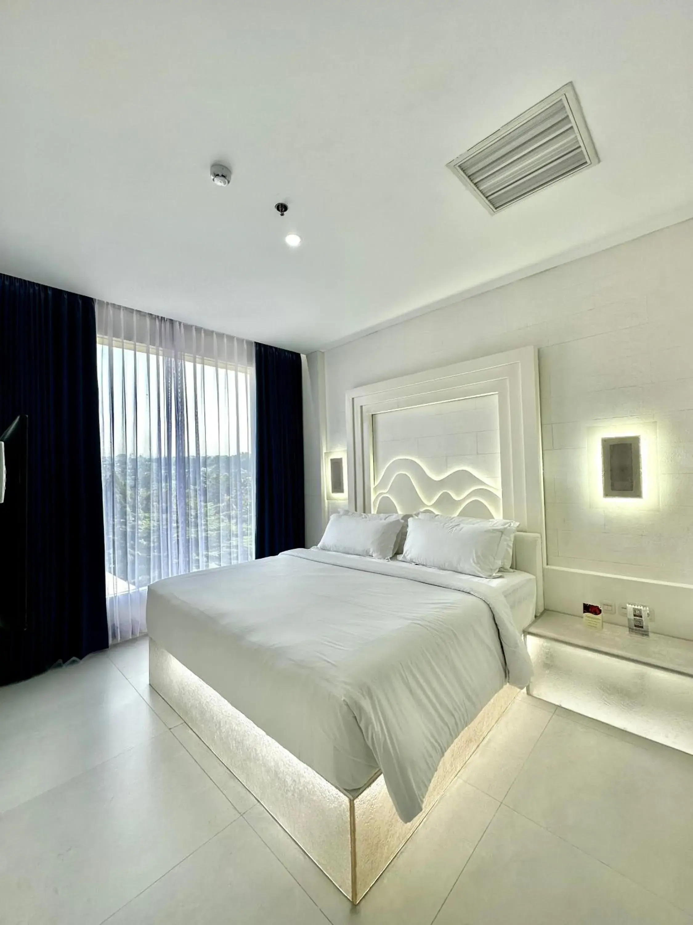 Bedroom, Bed in Hemangini Hotel Bandung