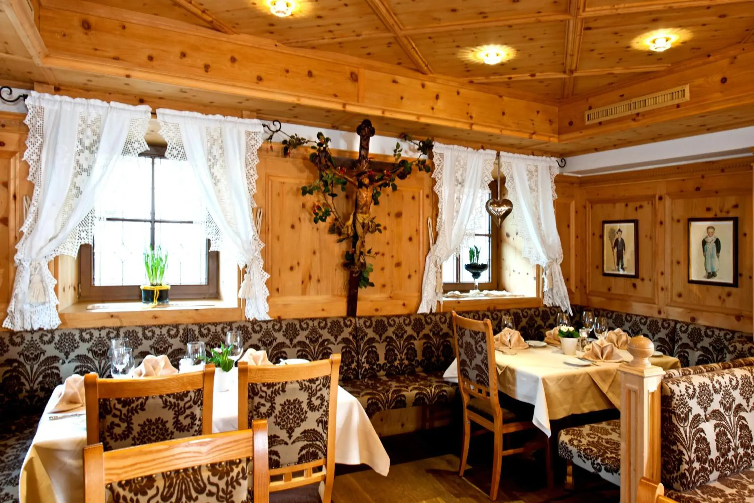 Restaurant/Places to Eat in Hotel Bierwirt GmbH