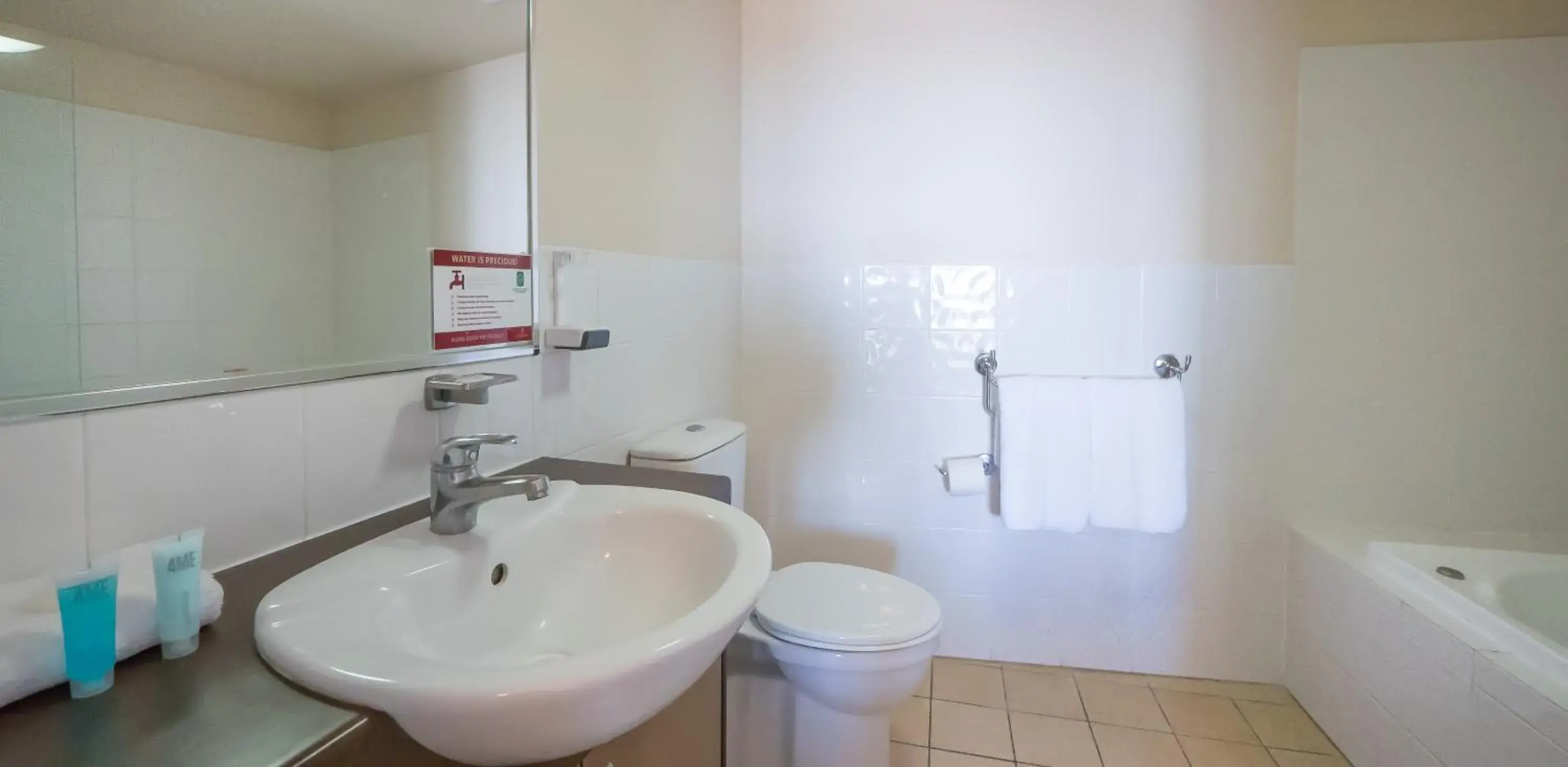 Bathroom in Broadbeach Savannah Resort
