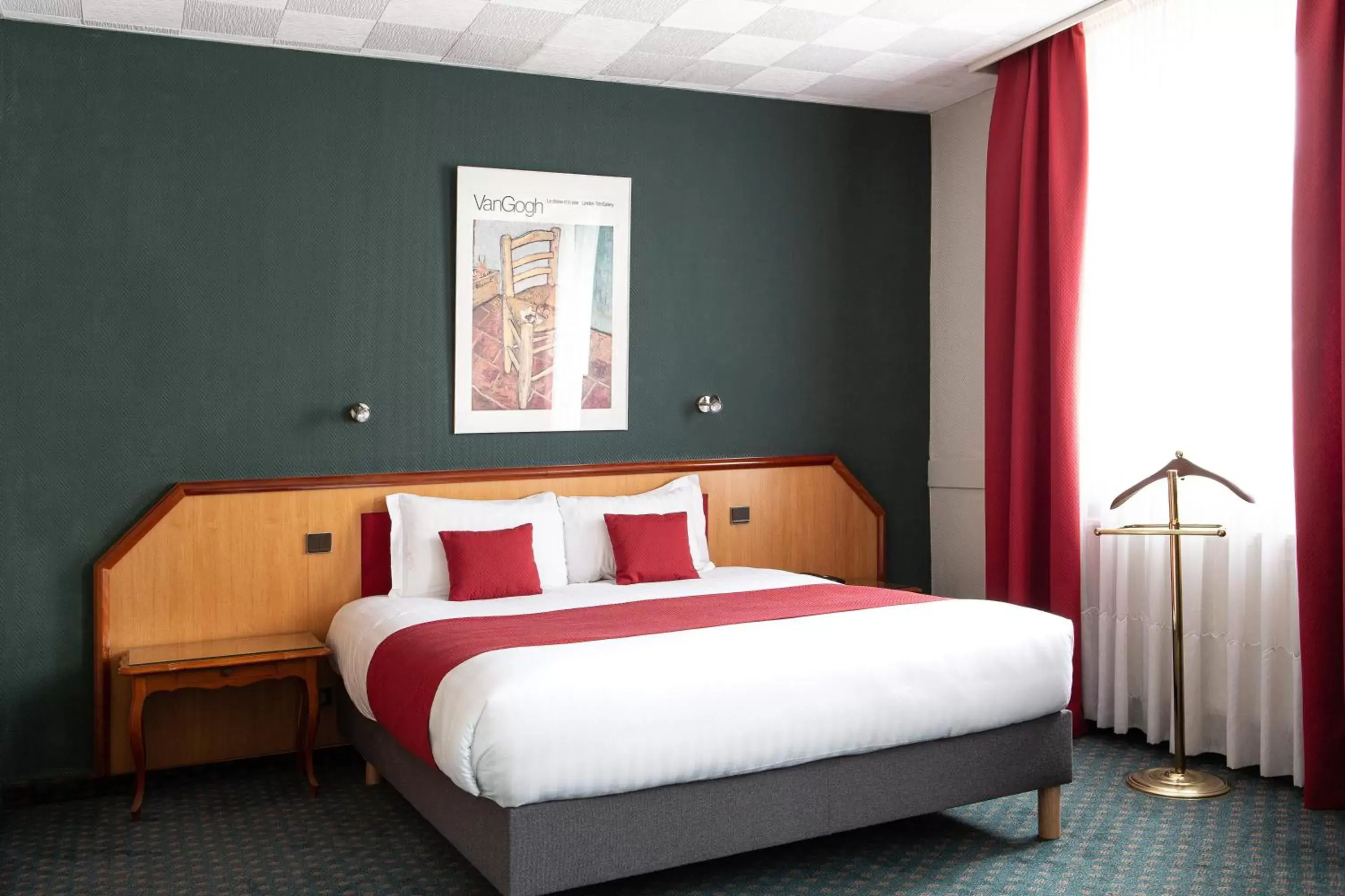 Bedroom, Bed in Hotel De La Paix