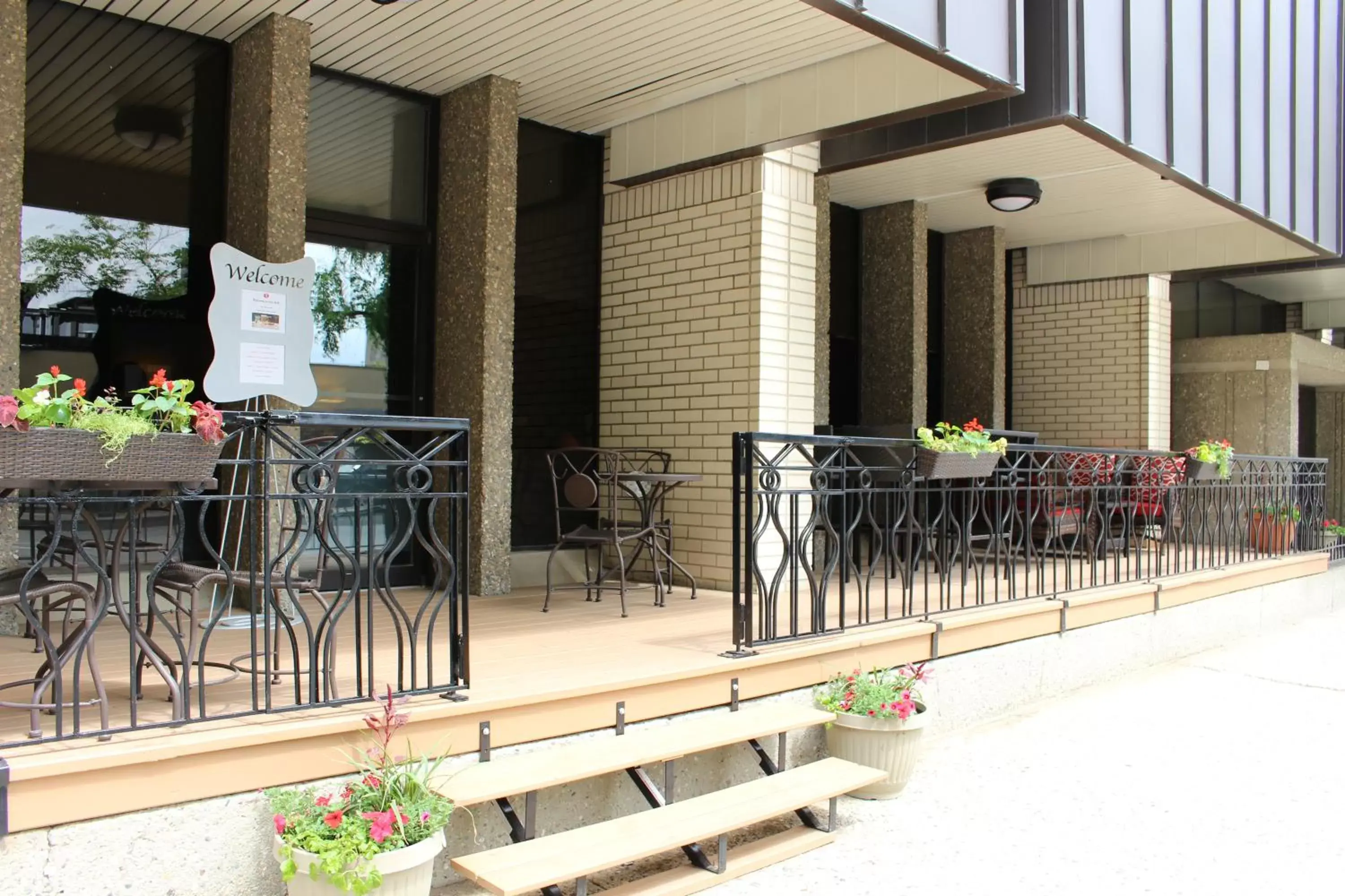 Patio, Patio/Outdoor Area in Ramada Plaza by Wyndham Regina Downtown