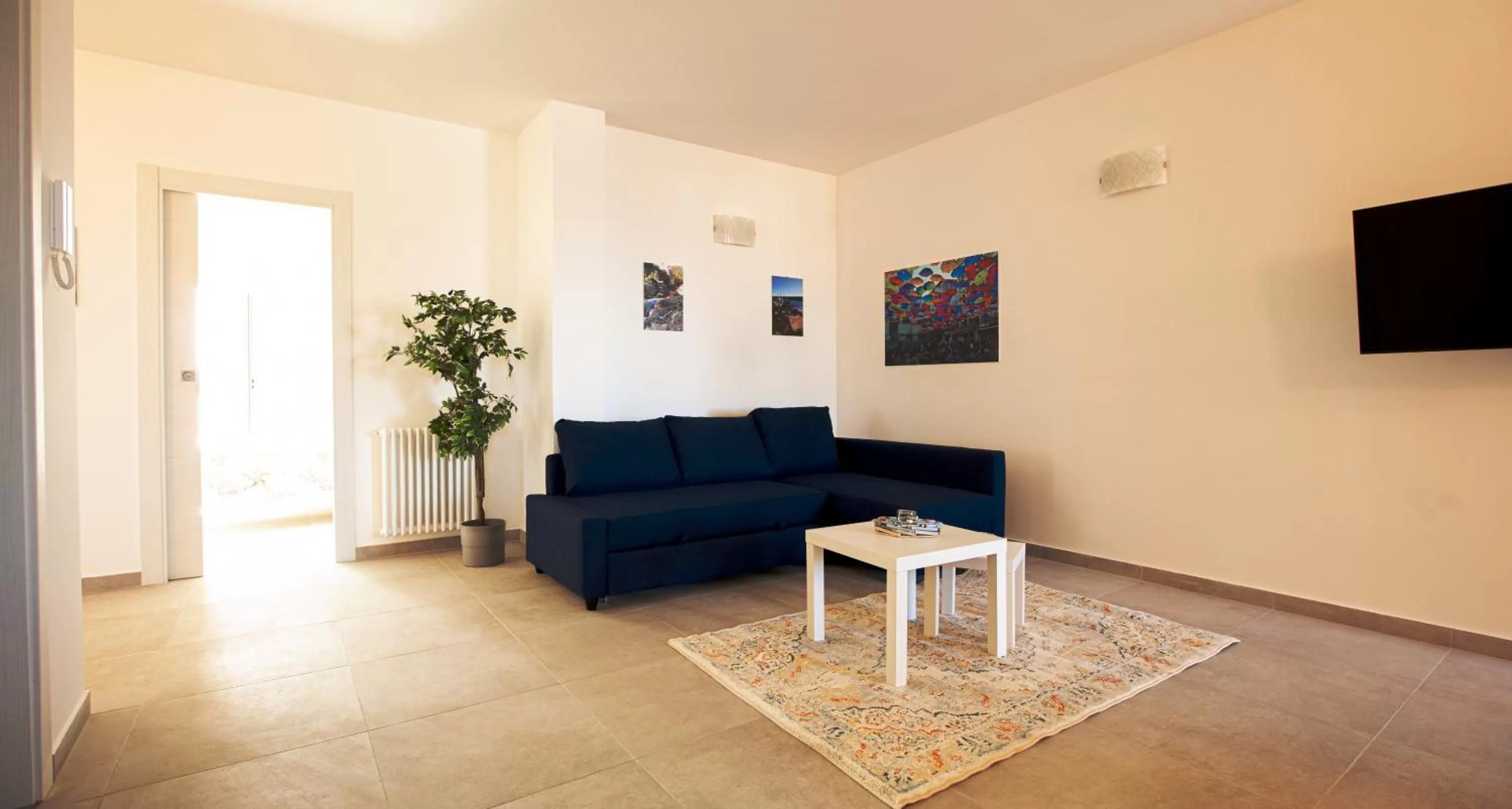 TV and multimedia, Seating Area in Etnamare Brucoli