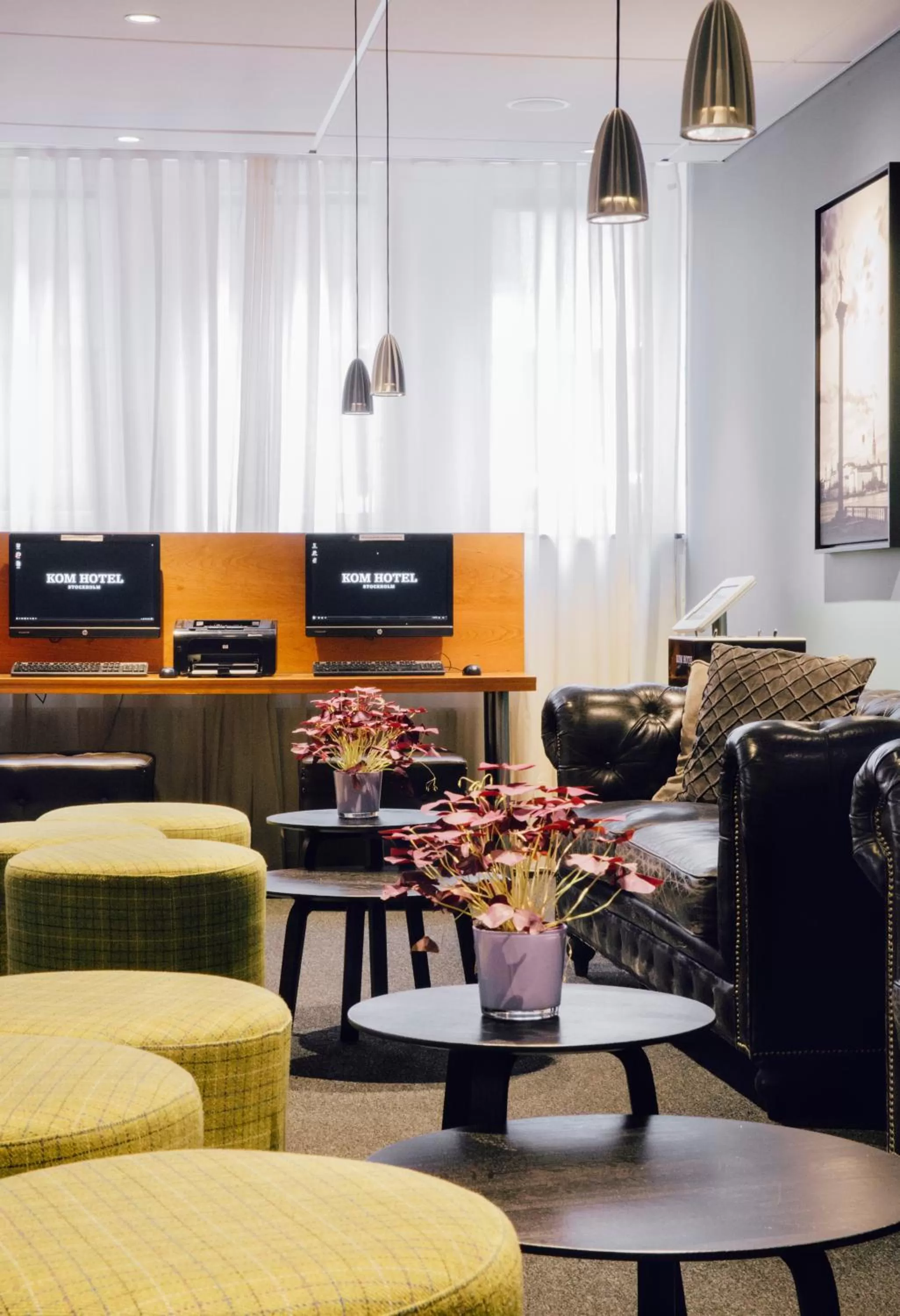 Lobby or reception in Kom Family