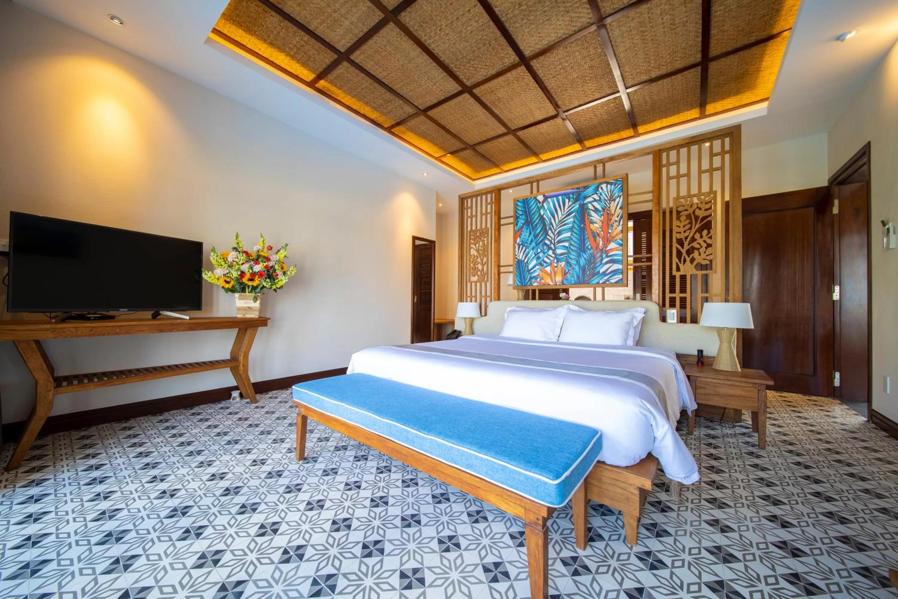 Bed in Sao Mai Beach Resort