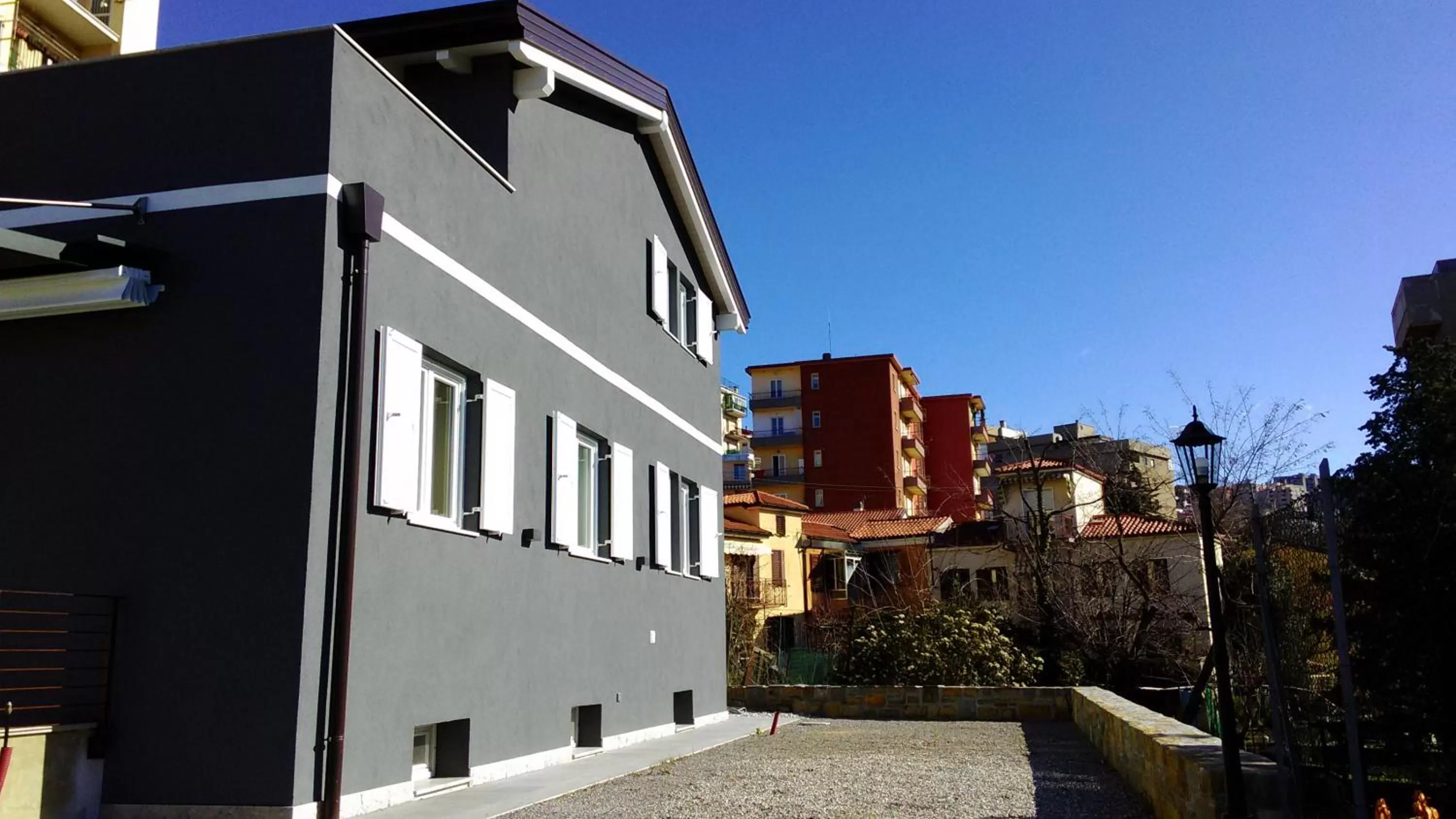 Property building in Rooms Maison 3 Magnoni