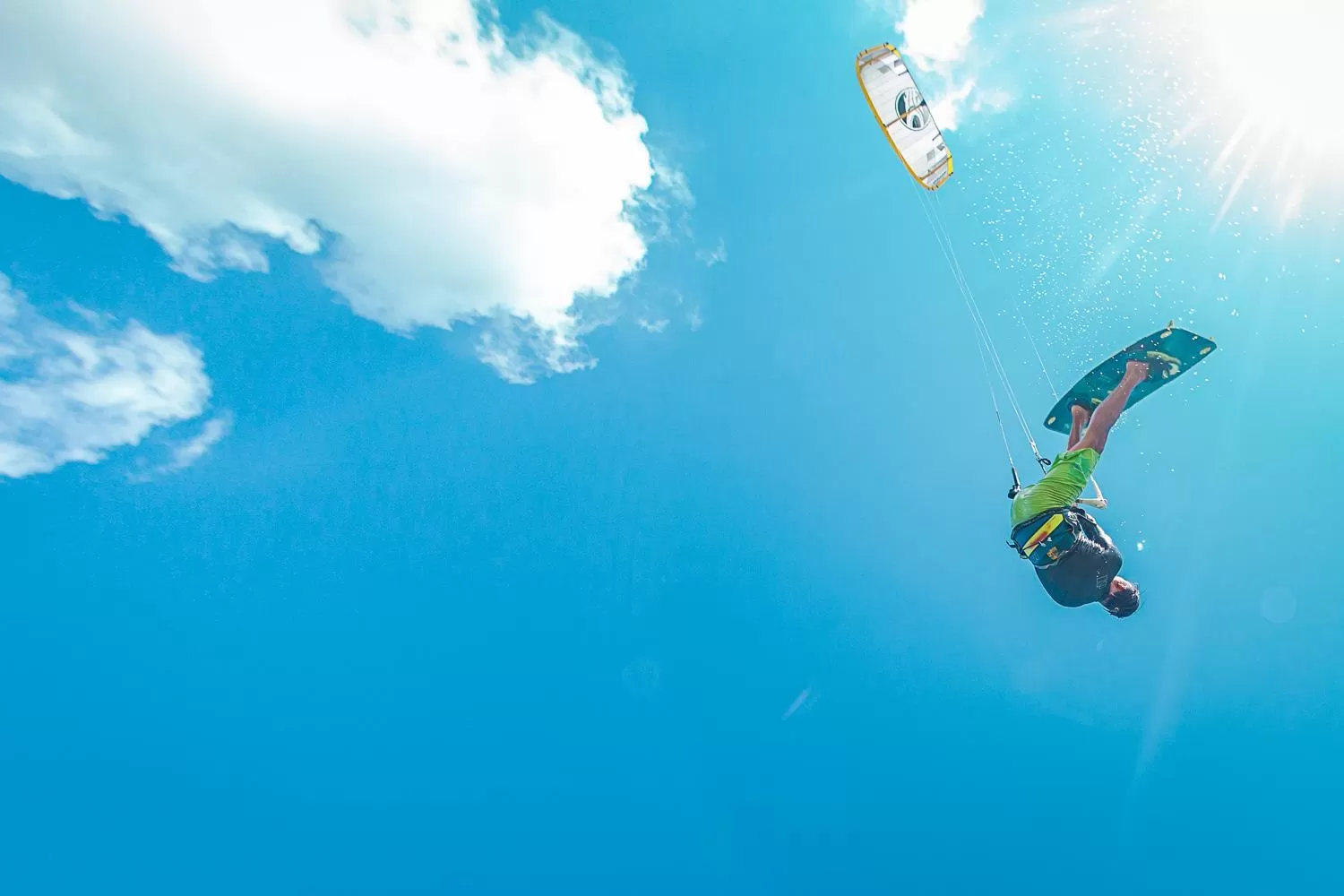 Windsurfing in Phi Kite School