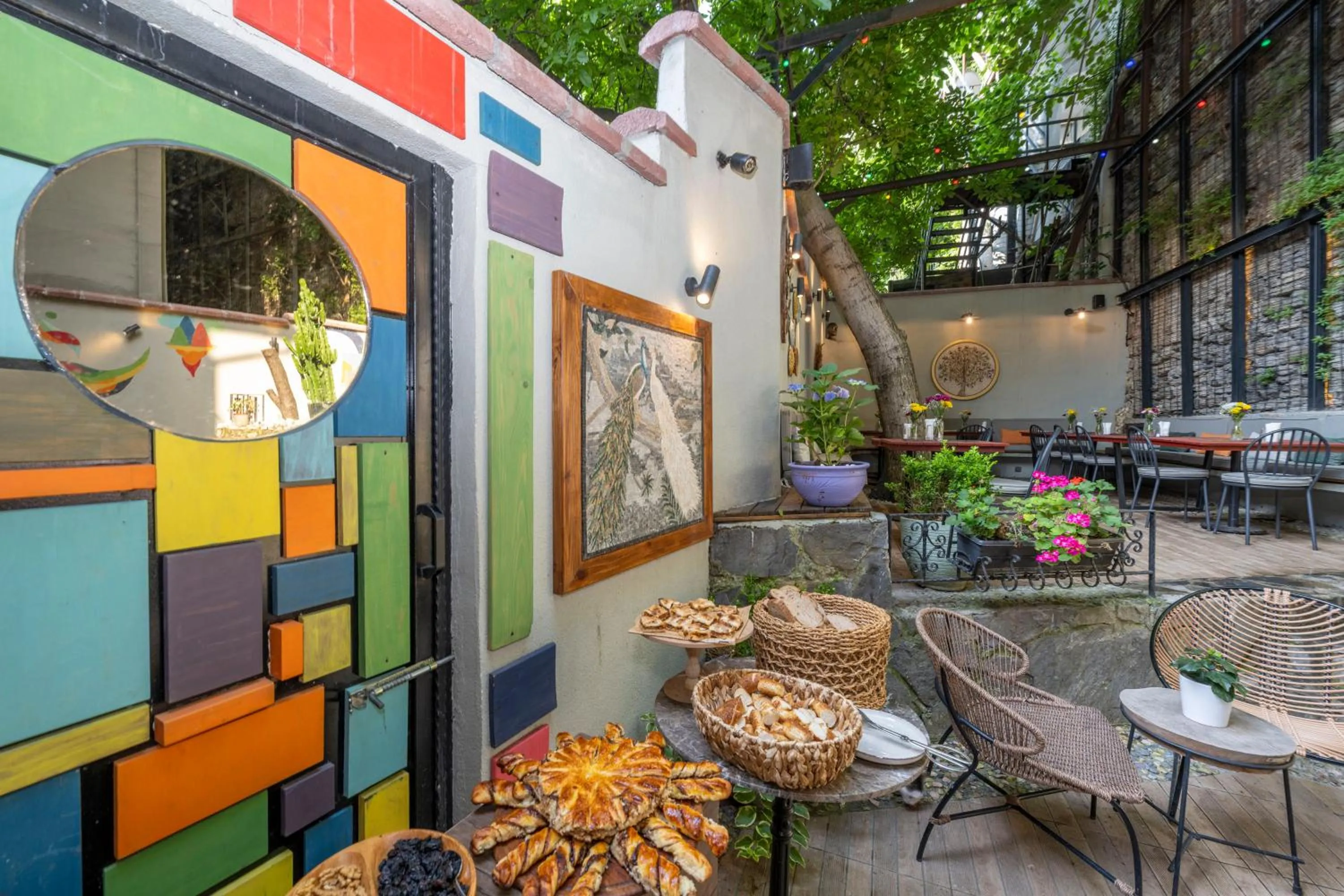 Garden in The Marions Suite istanbul Special Category Taksim